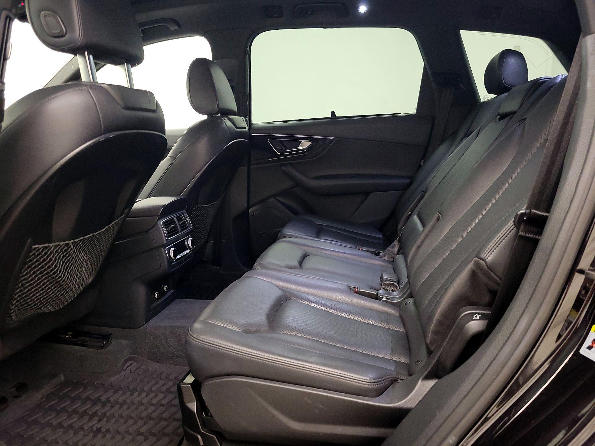 Thumbnail: 2019 Audi Q7 - 20