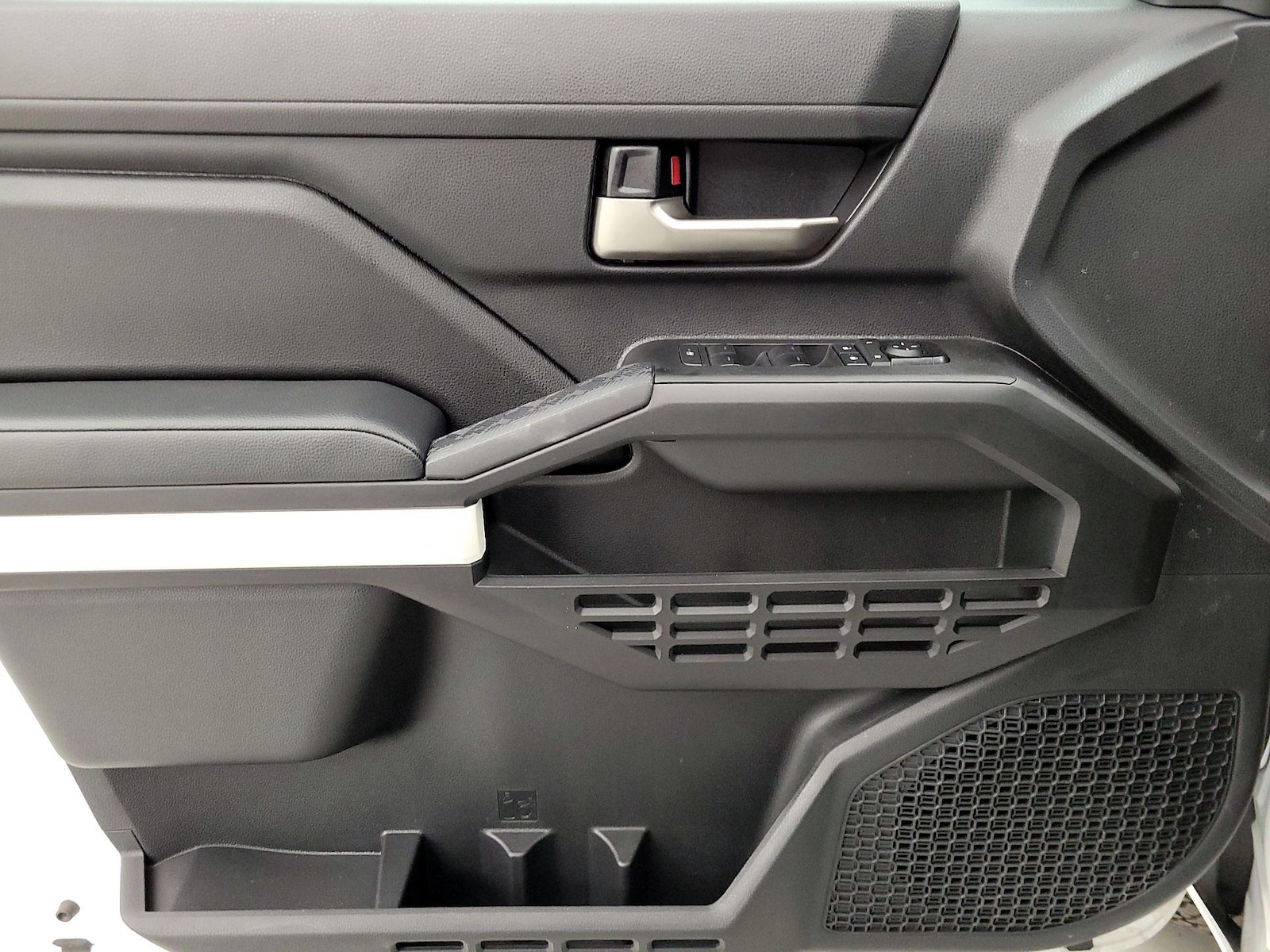 2024 Toyota Tacoma TRD Off Road - Photo 13