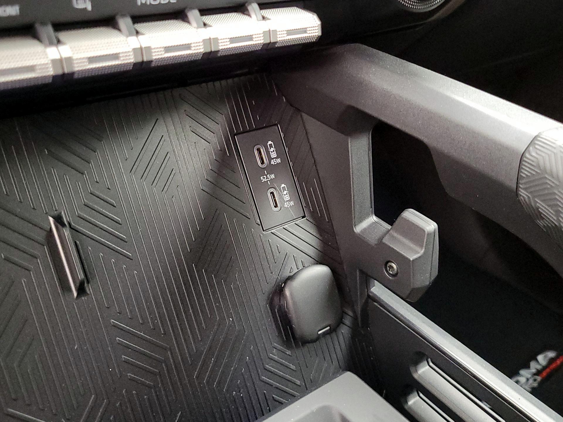 Thumbnail: 2024 Toyota Tacoma - 18