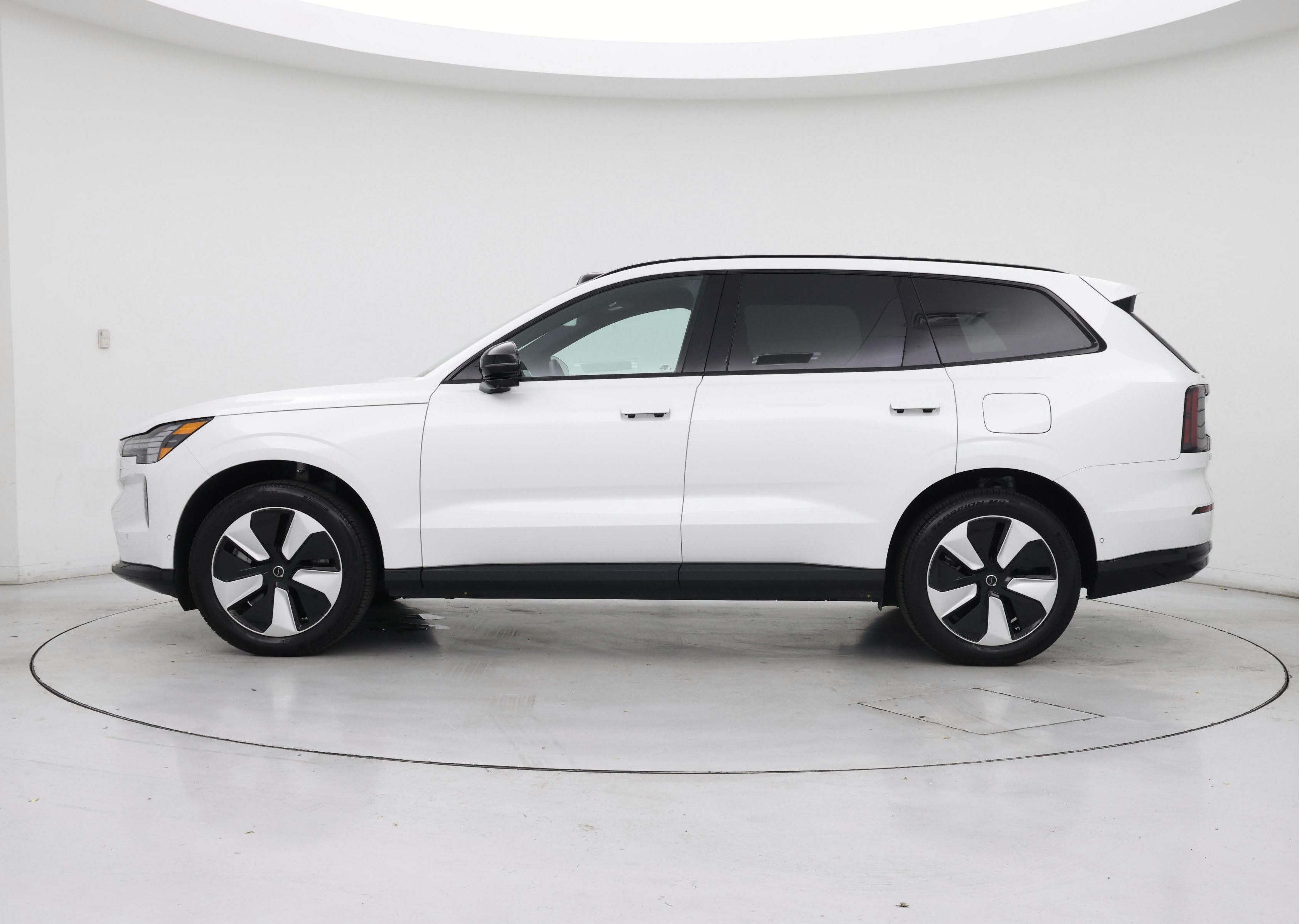 Thumbnail: 2025 Volvo EX90 - 3