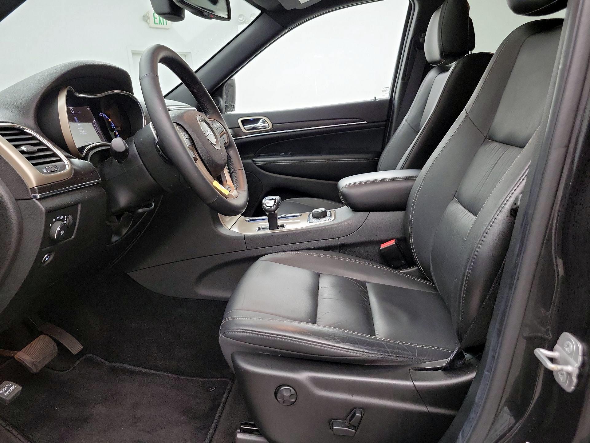 Thumbnail: 2014 Jeep Grand Cherokee - 11