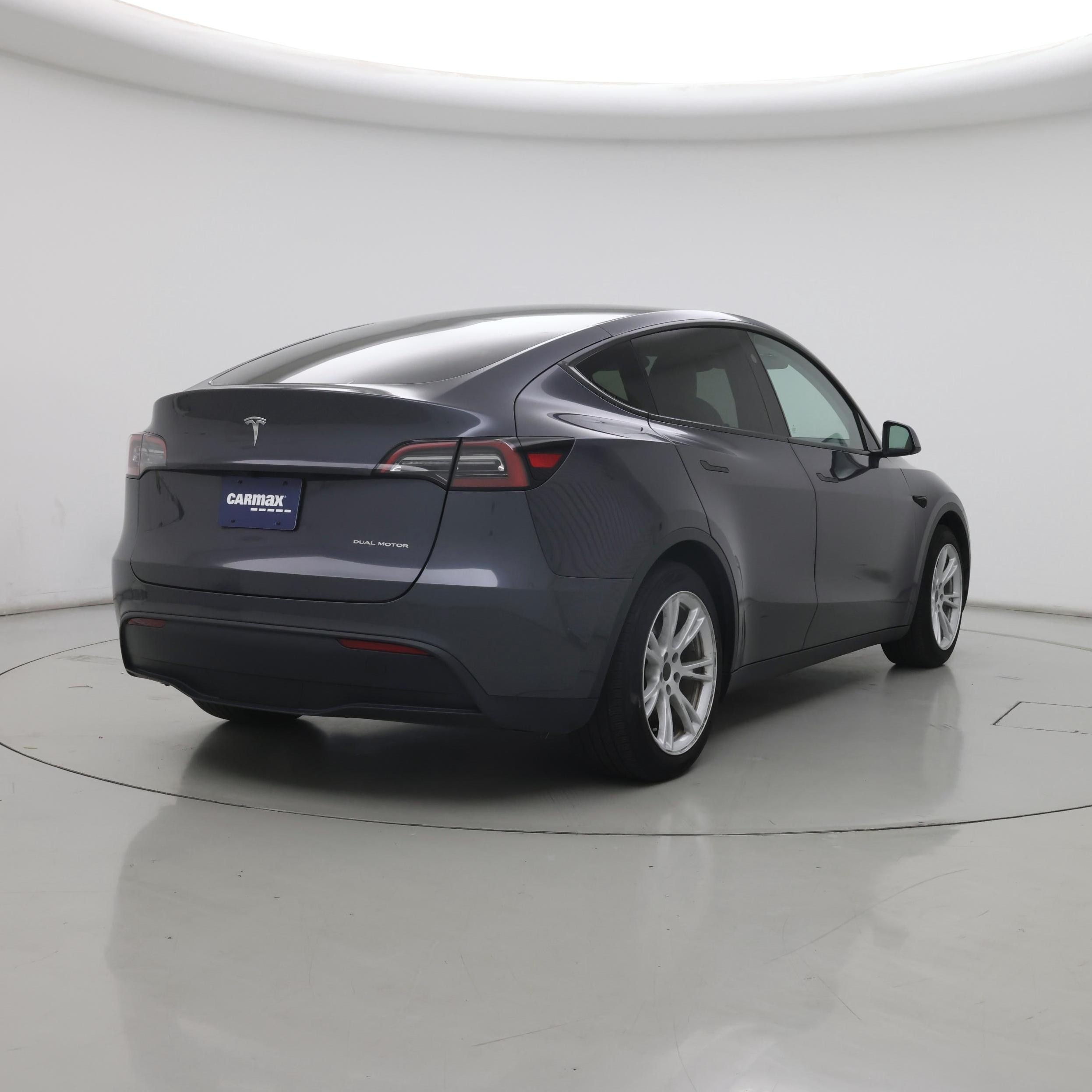 Thumbnail: 2023 Tesla Model Y - 8
