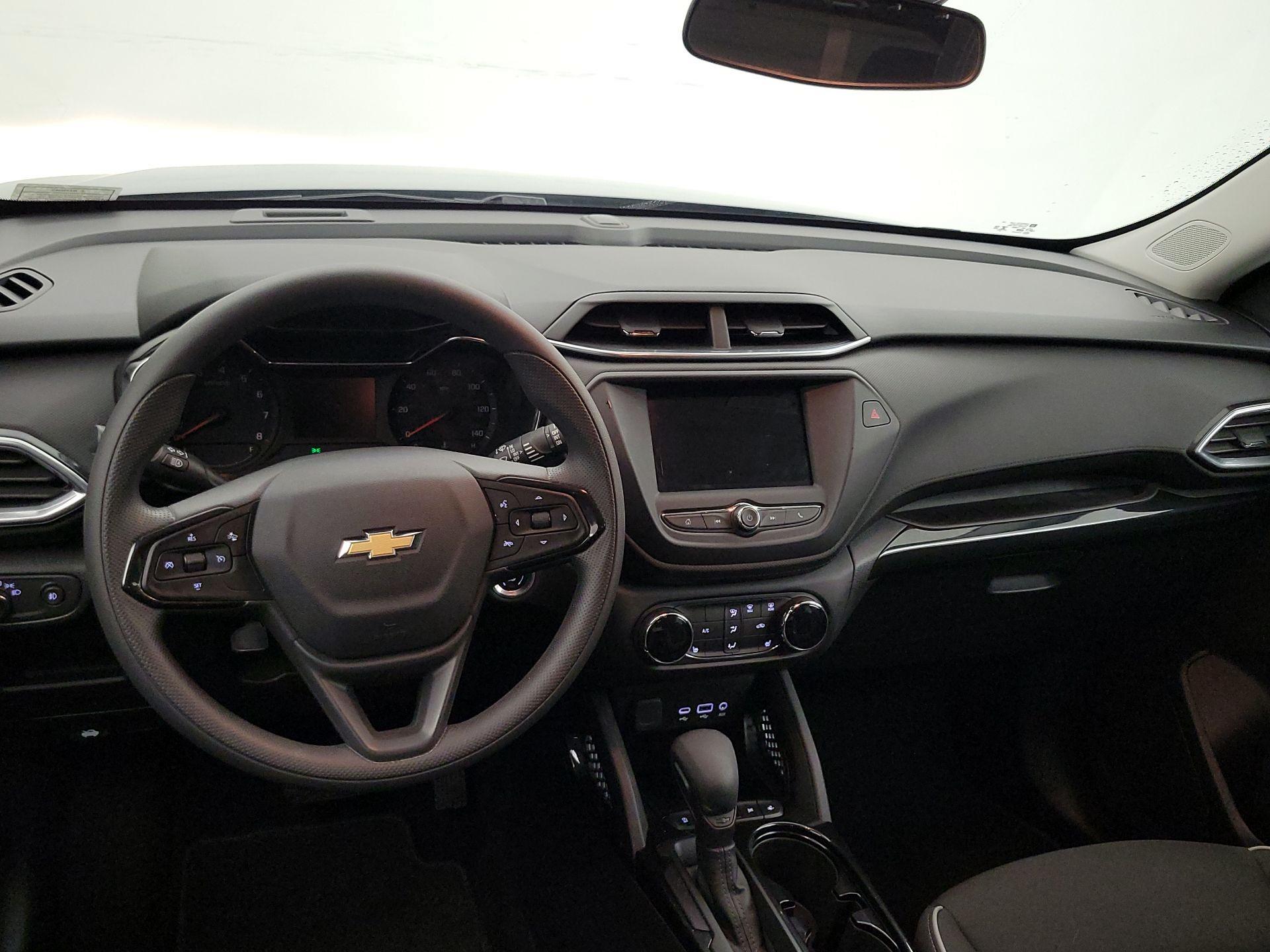 Thumbnail: 2023 Chevrolet TrailBlazer - 9