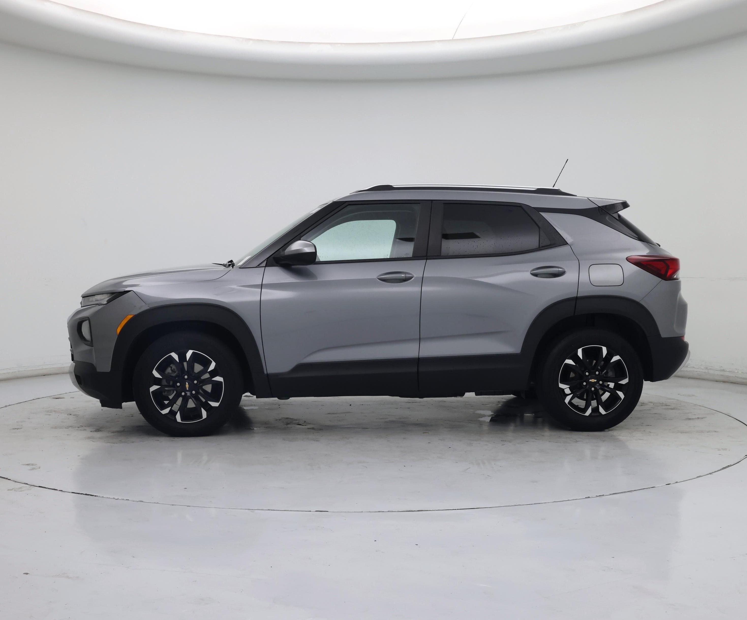 Thumbnail: 2023 Chevrolet TrailBlazer - 3