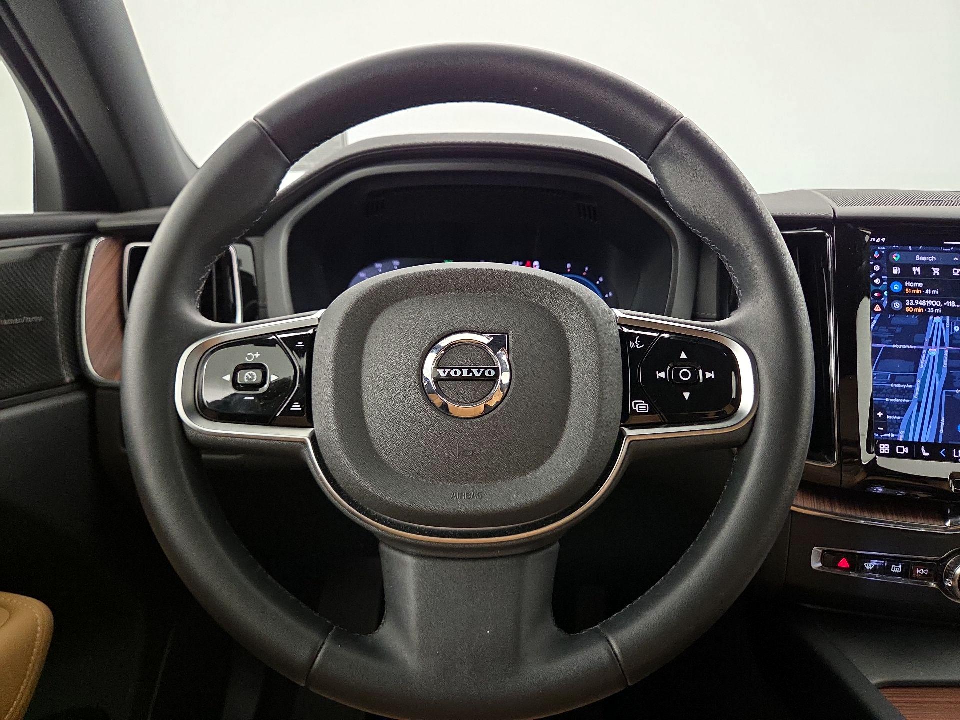 Thumbnail: 2024 Volvo XC60 - 10