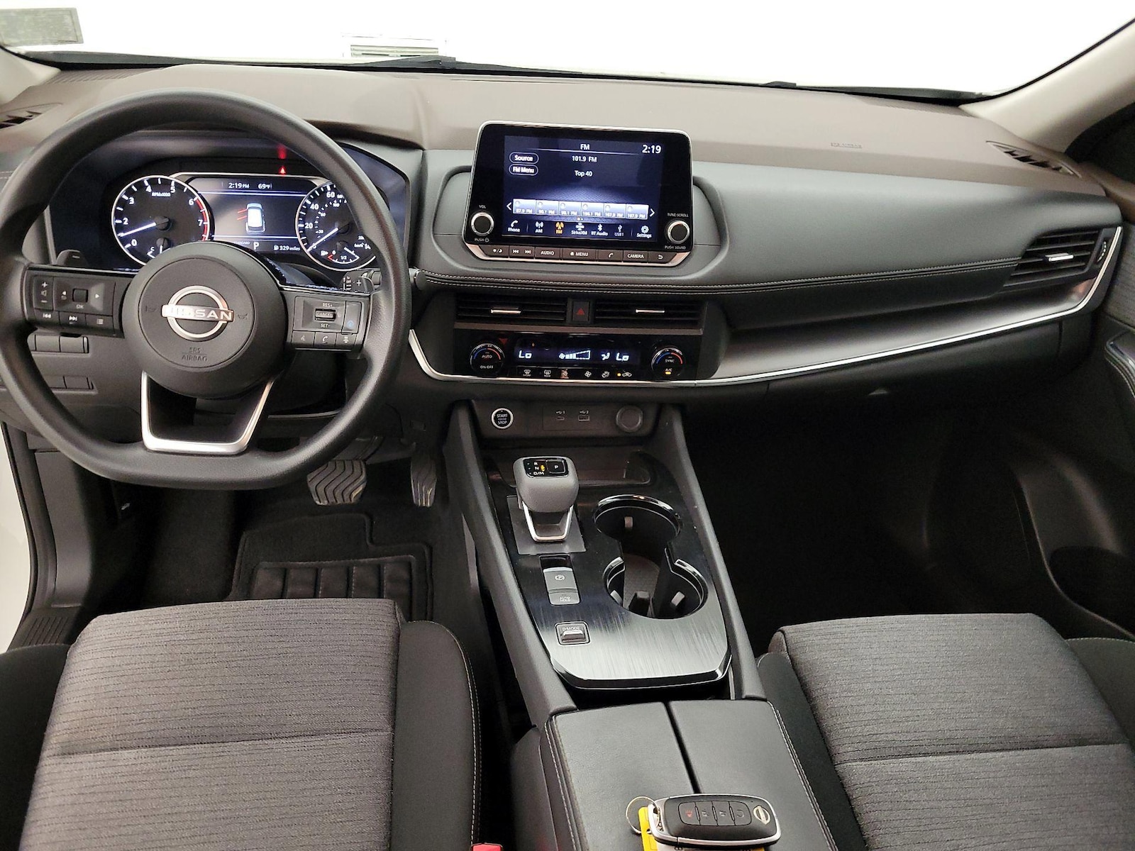 2023 Nissan Rogue SV - Photo 10