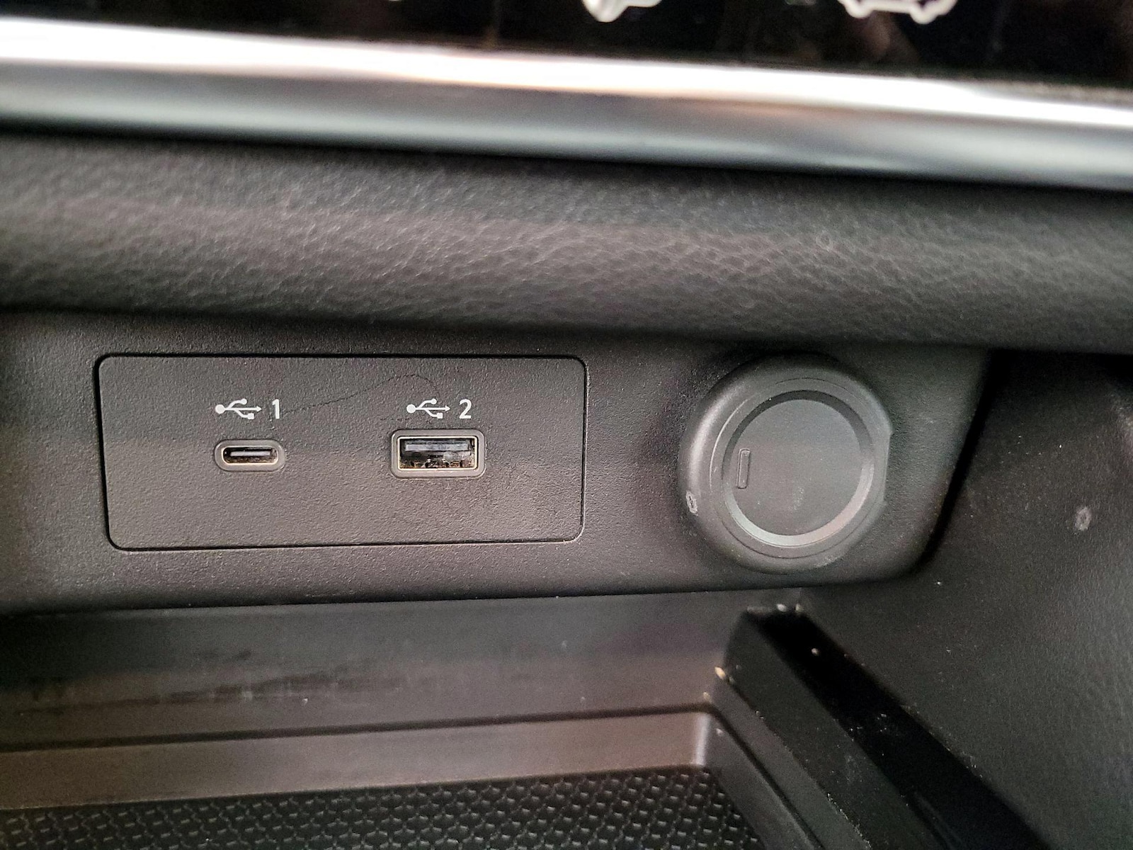 2023 Nissan Rogue SV - Photo 18