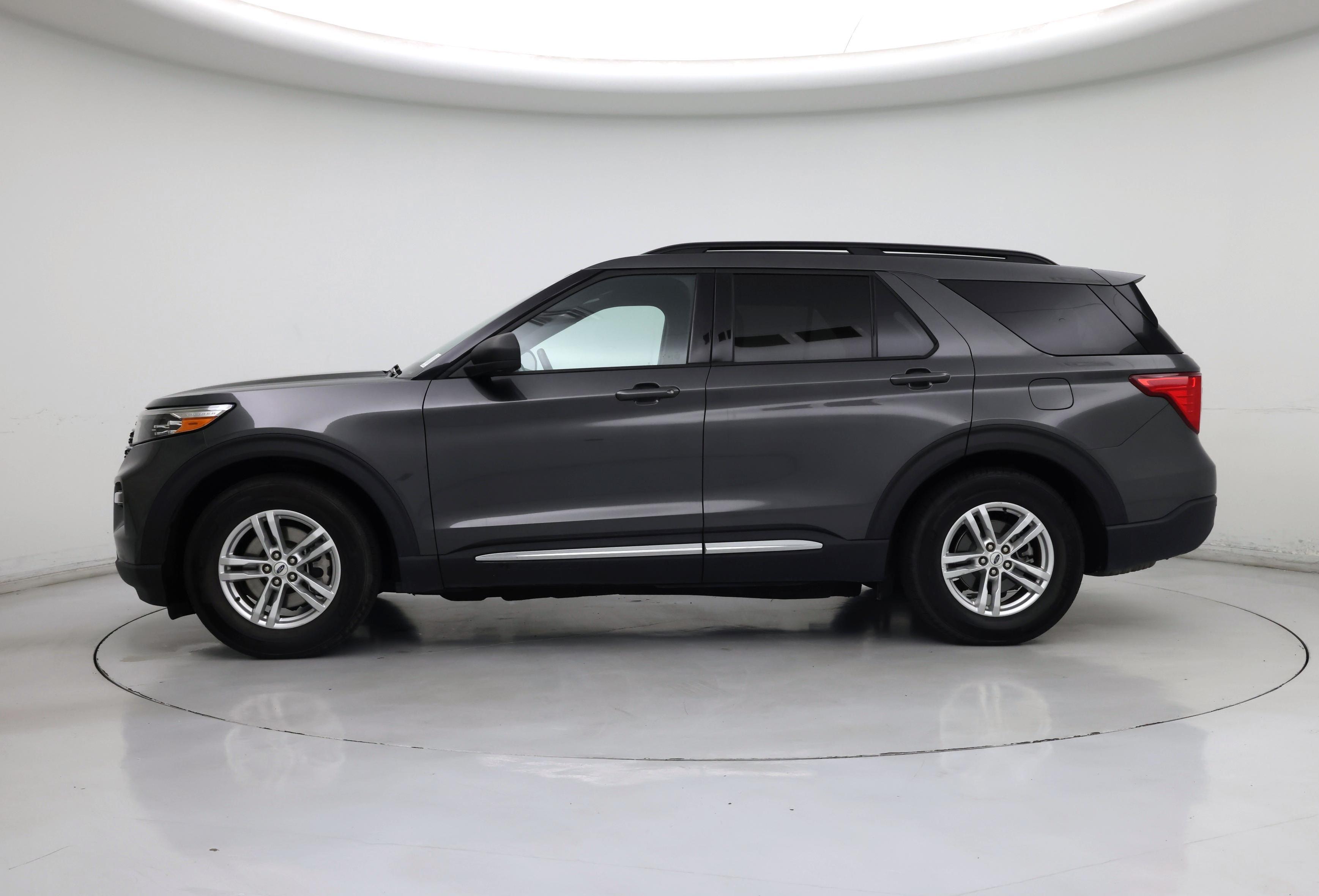 Thumbnail: 2020 Ford Explorer - 3