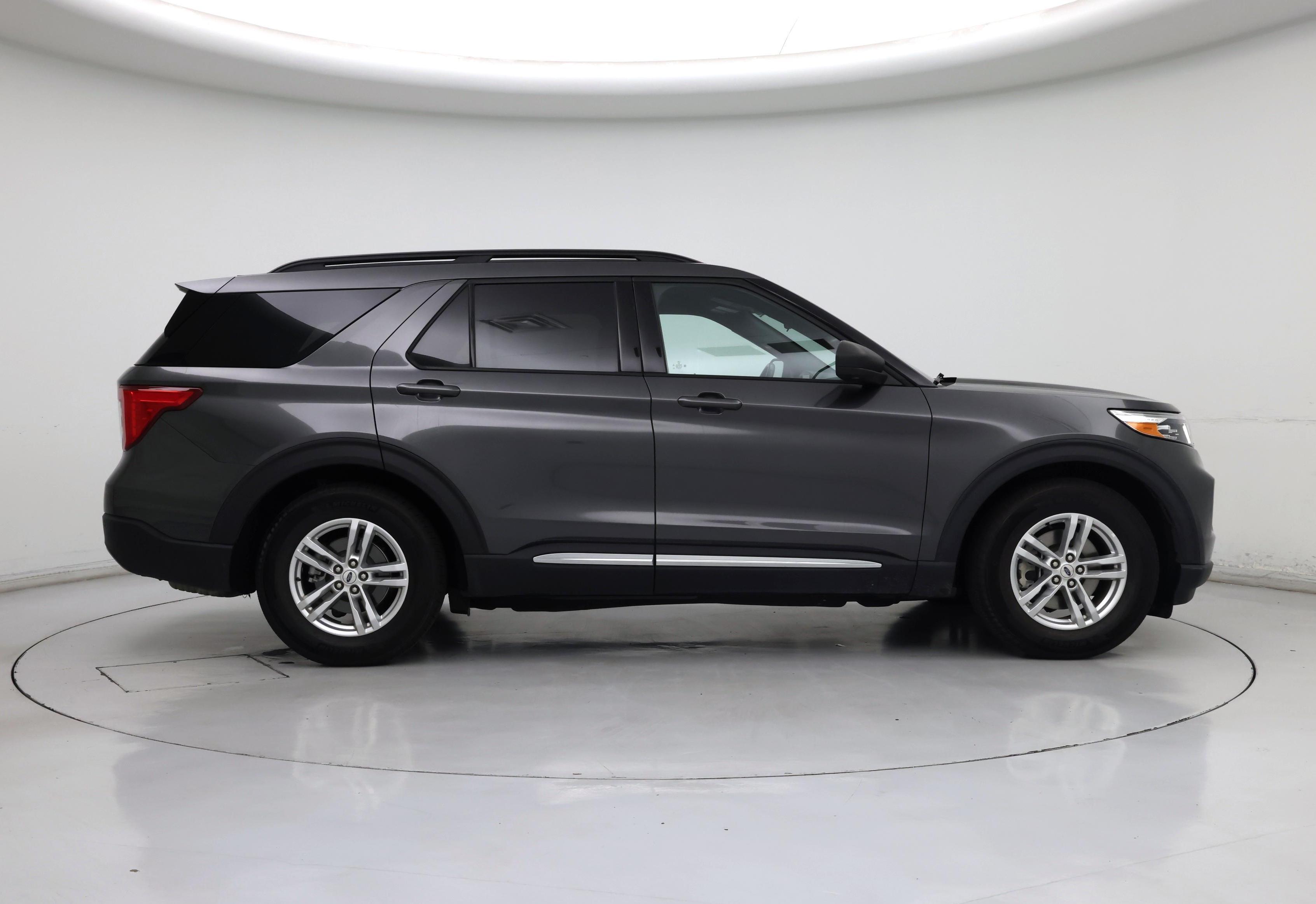 Thumbnail: 2020 Ford Explorer - 7