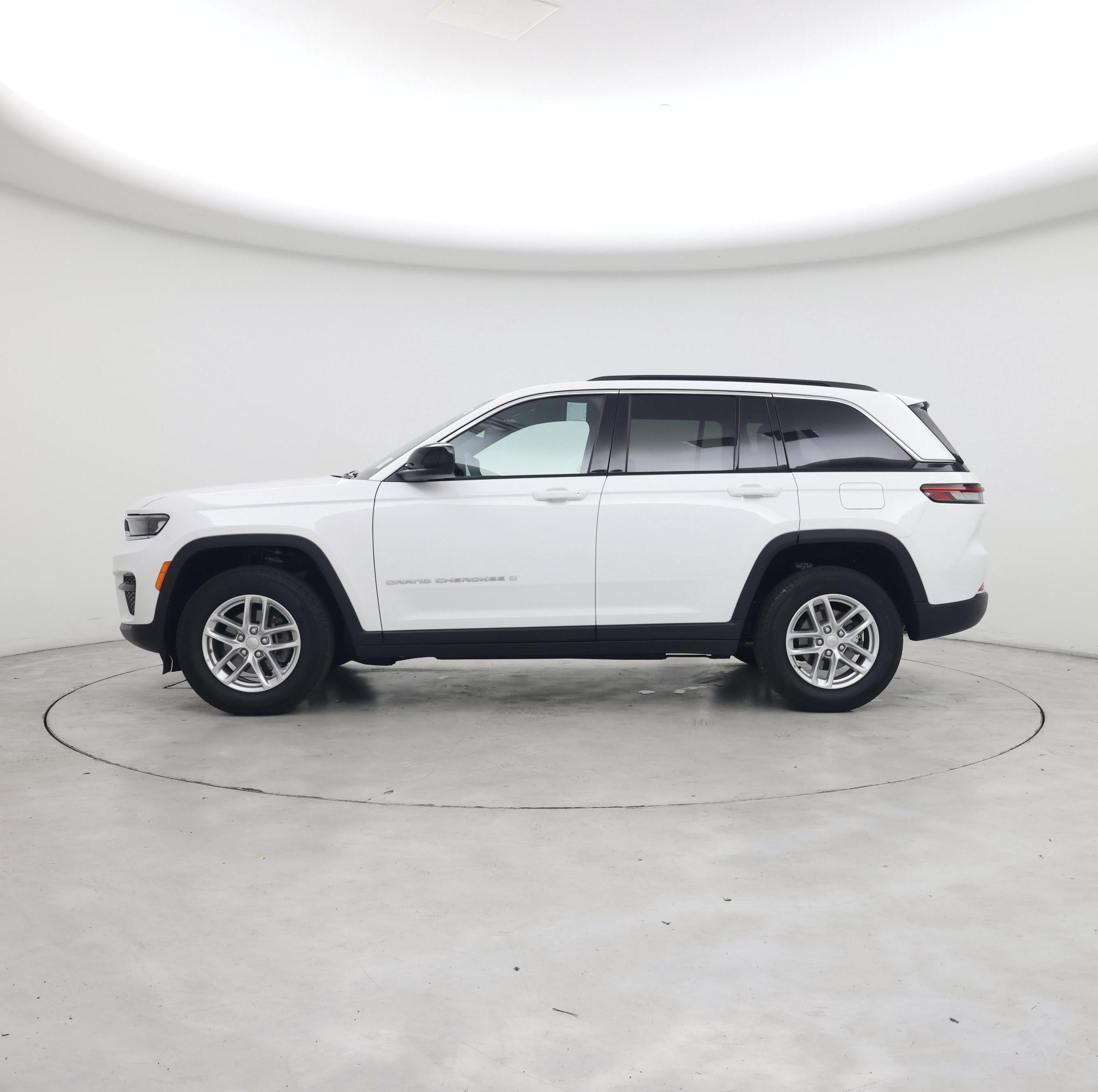 Thumbnail: 2025 Jeep Grand Cherokee - 3