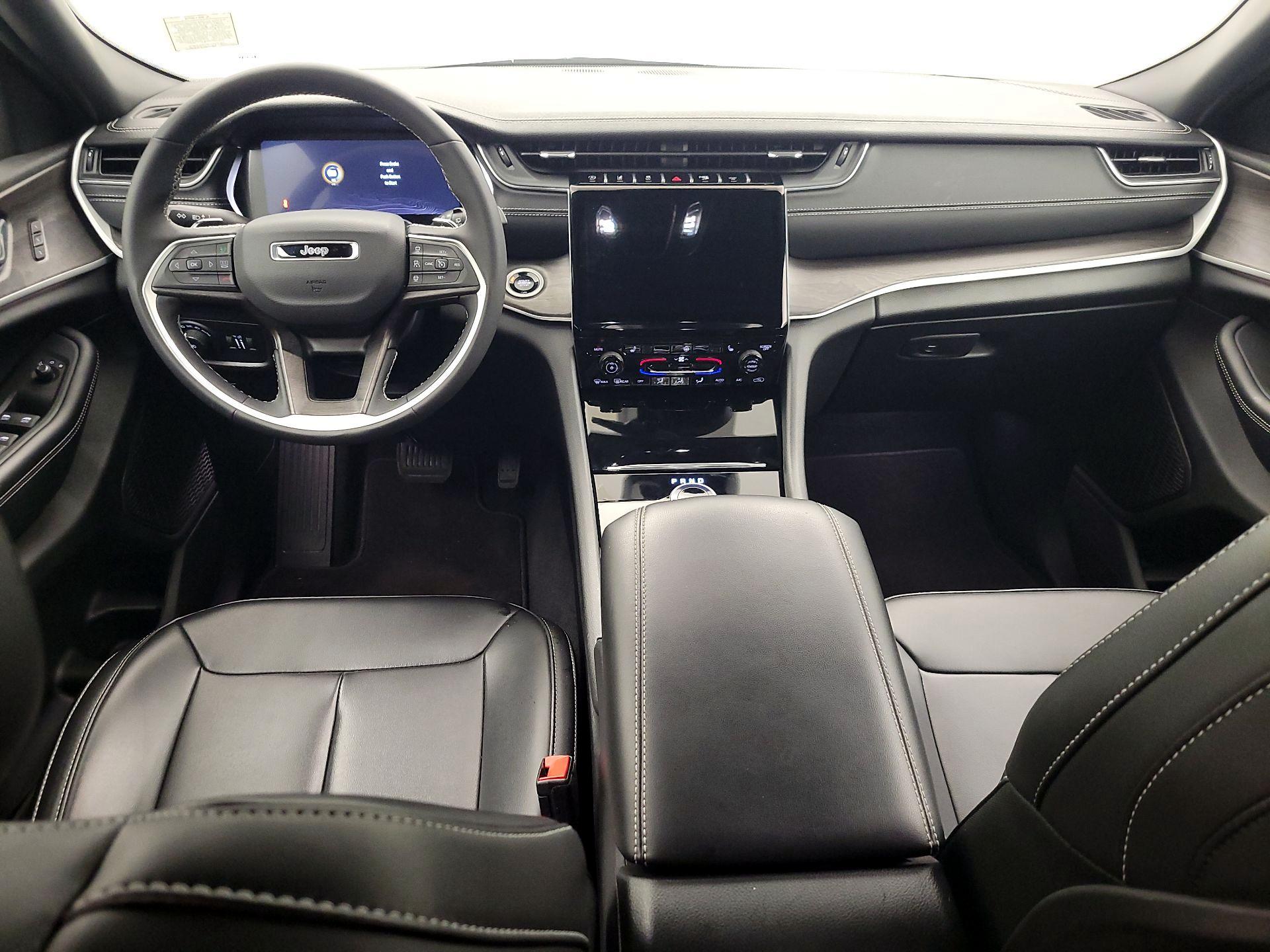 Thumbnail: 2025 Jeep Grand Cherokee - 9