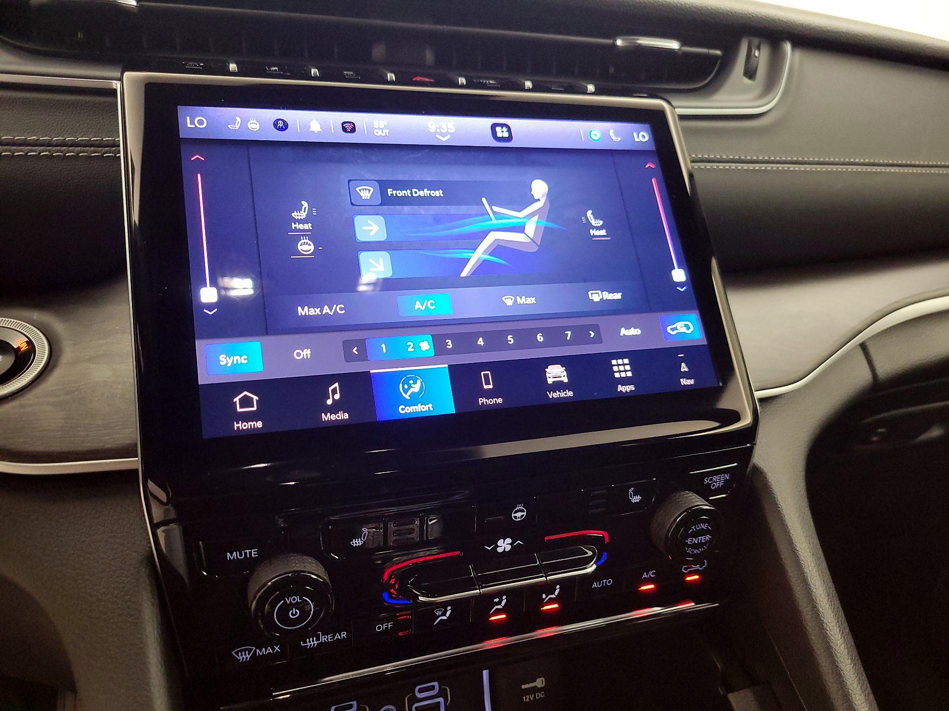 Thumbnail: 2025 Jeep Grand Cherokee - 16