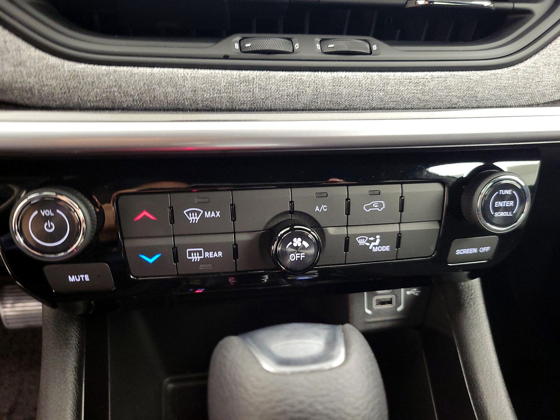 Thumbnail: 2025 Jeep Compass - 14