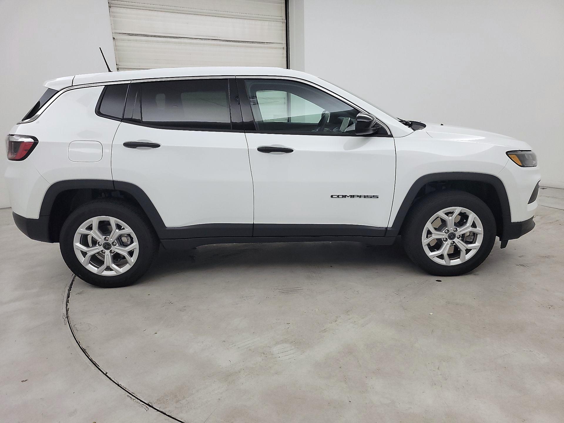 Thumbnail: 2025 Jeep Compass - 4