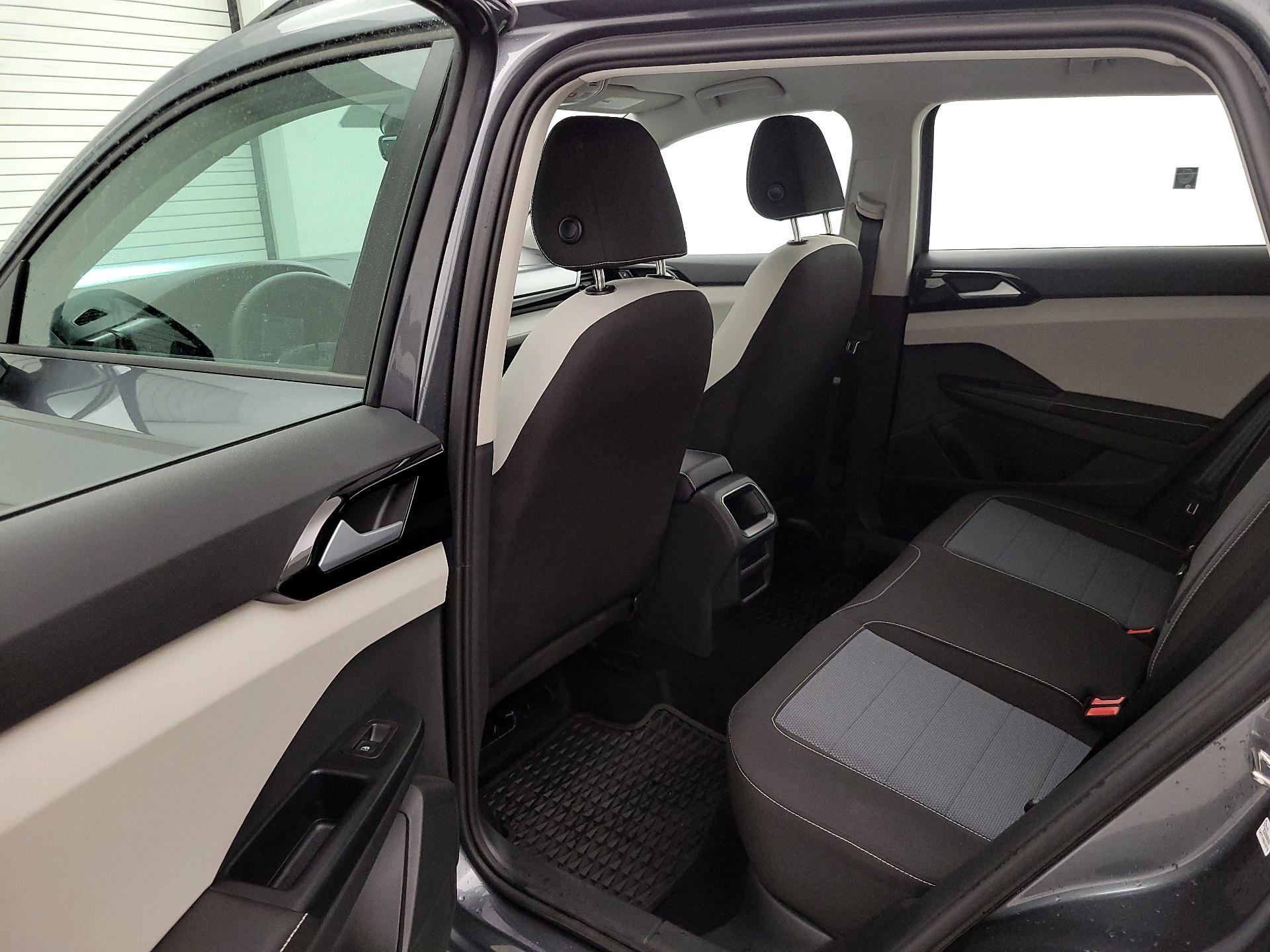 Thumbnail: 2025 Volkswagen Taos - 19