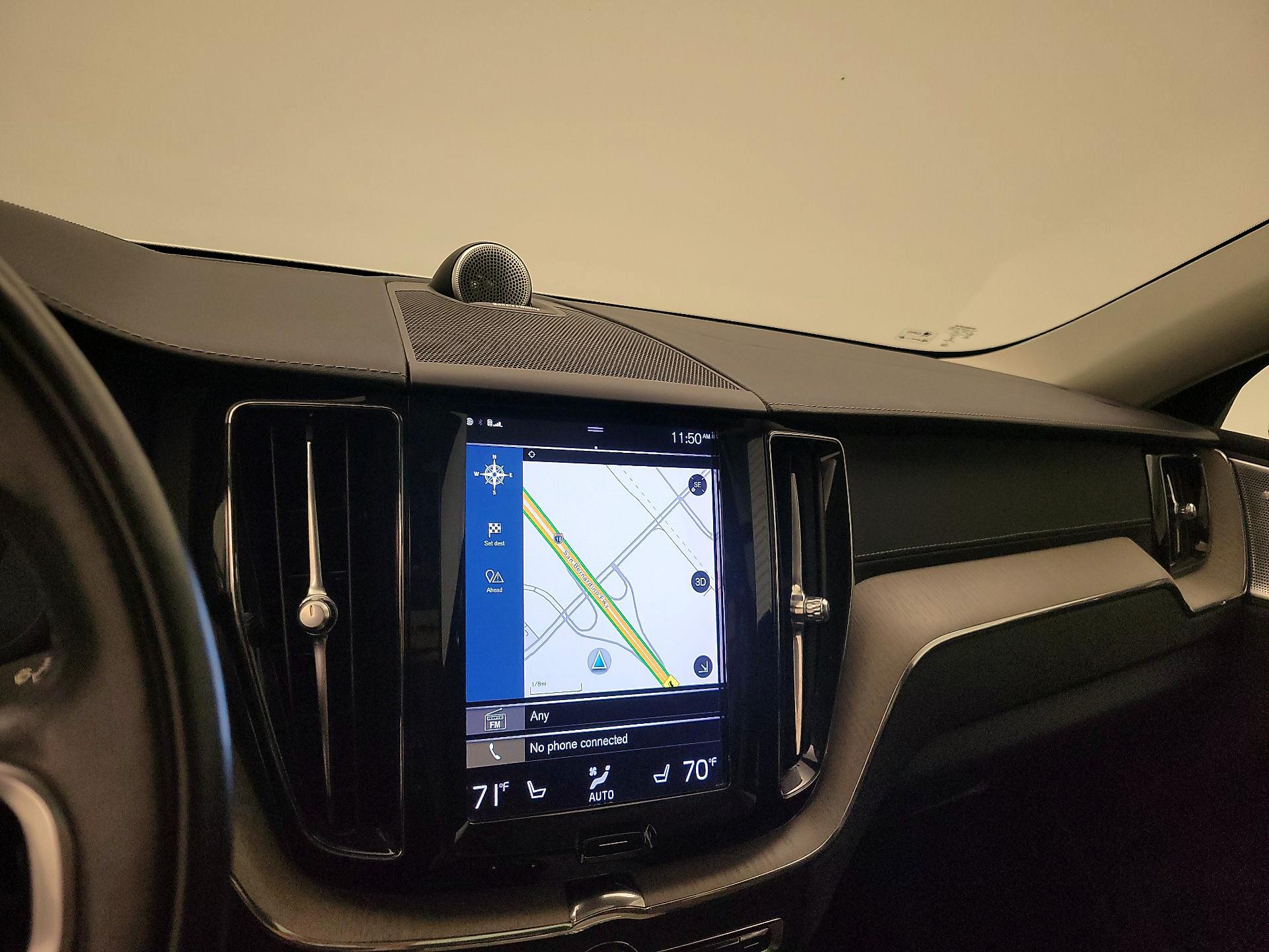 Thumbnail: 2018 Volvo XC60 - 14