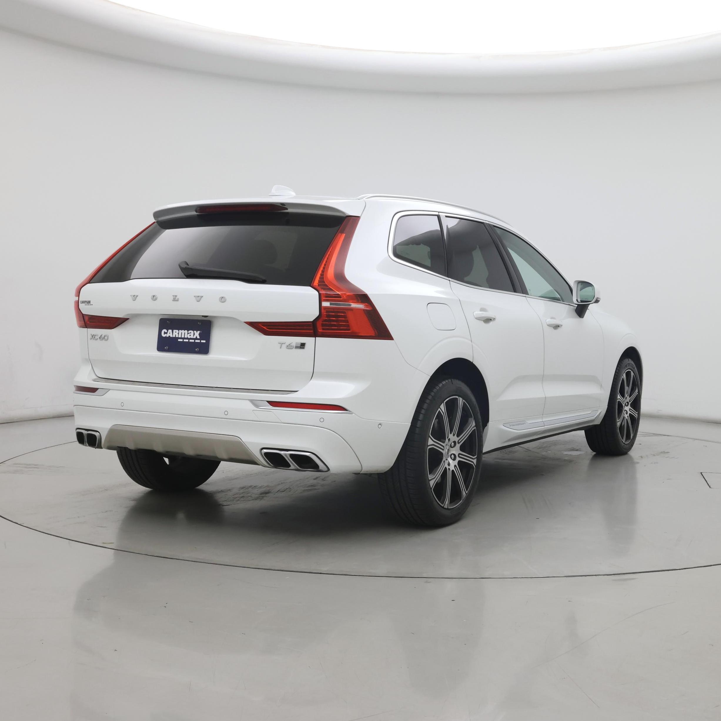 Thumbnail: 2018 Volvo XC60 - 8