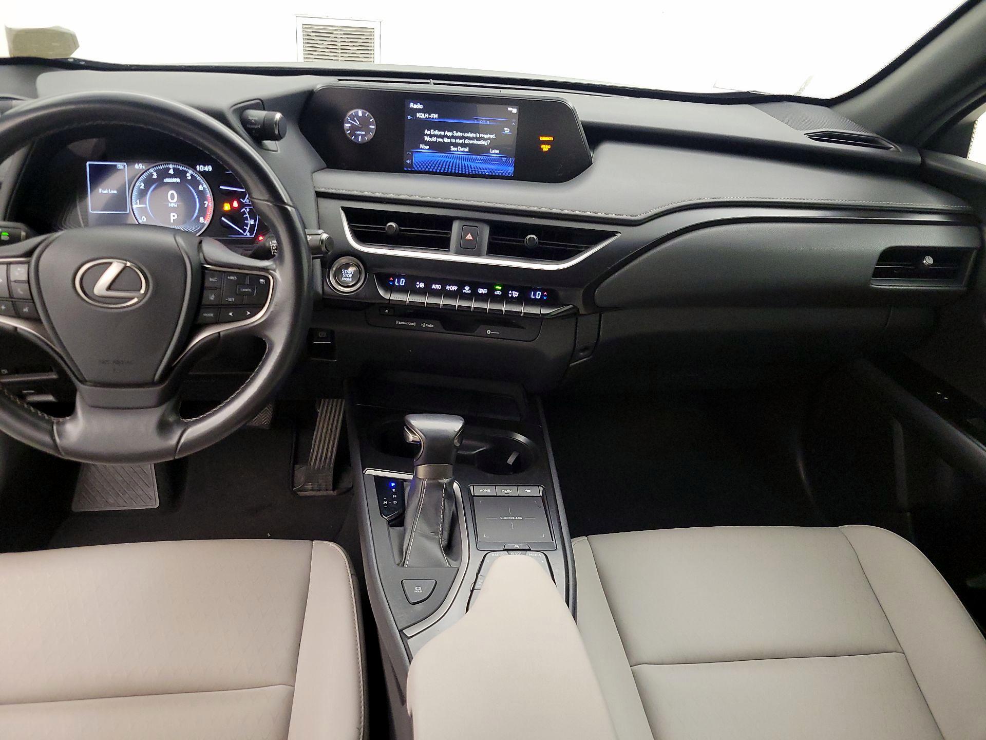 Thumbnail: 2019 Lexus UX - 9