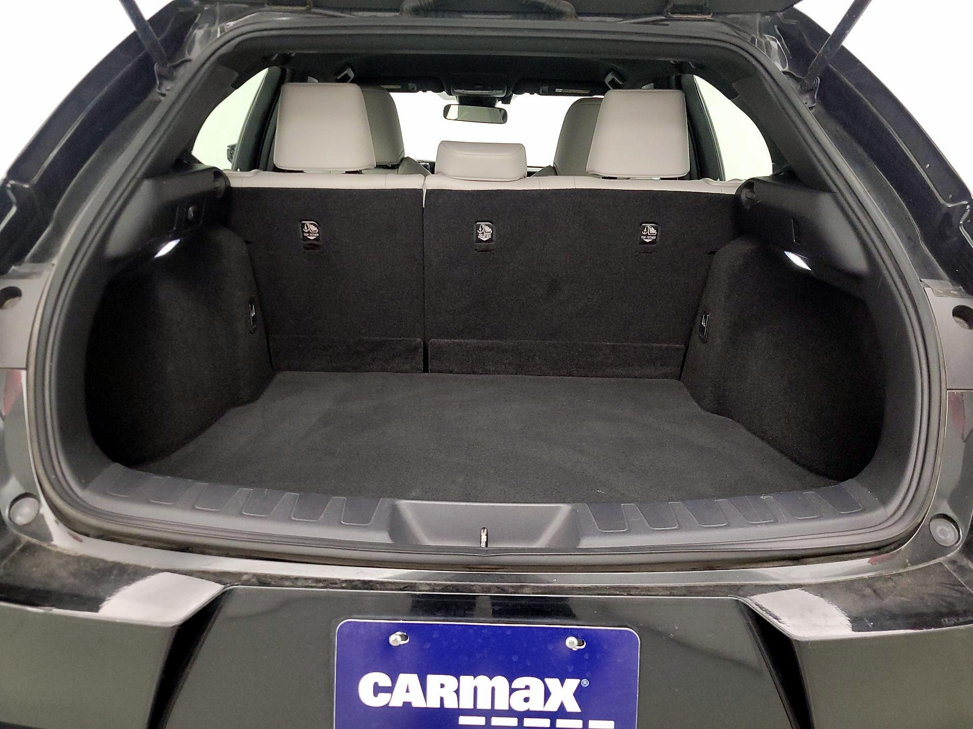 Thumbnail: 2019 Lexus UX - 20