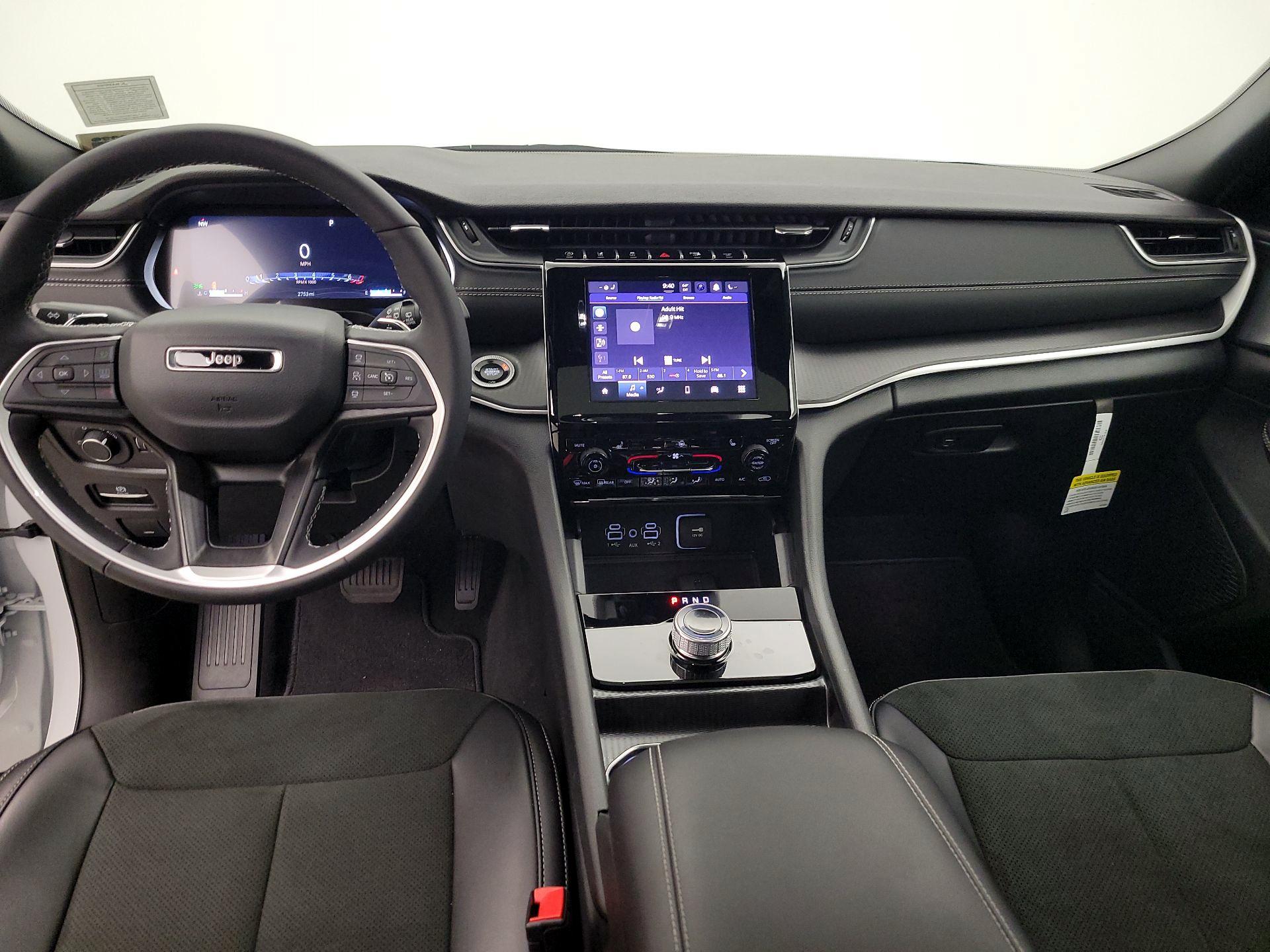 Thumbnail: 2025 Jeep Grand Cherokee - 9