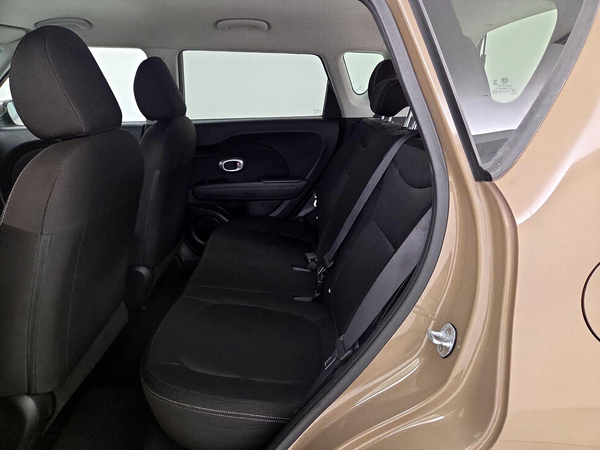 Thumbnail: 2016 Kia Soul - 18