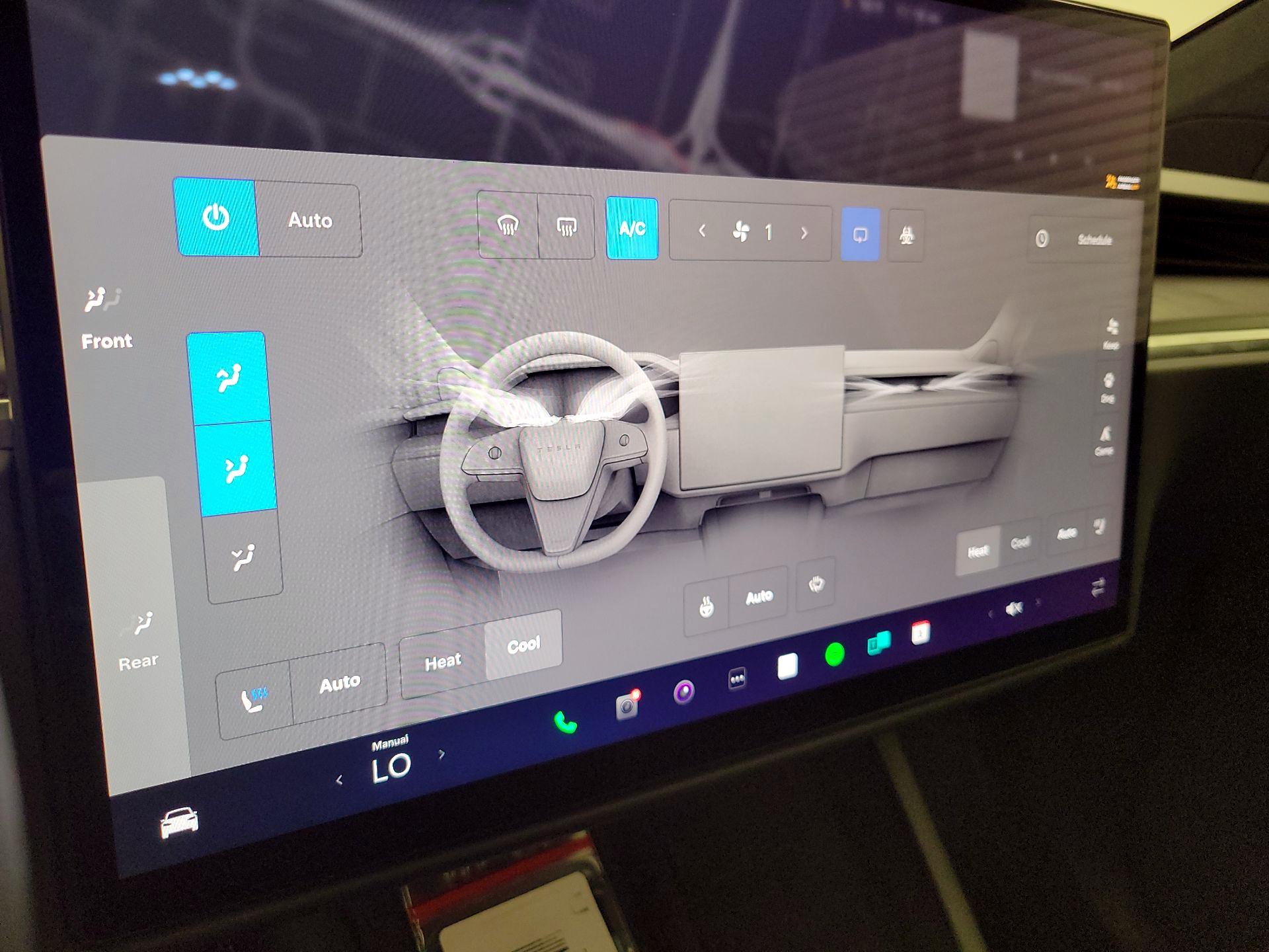 Thumbnail: 2023 Tesla Model X - 16