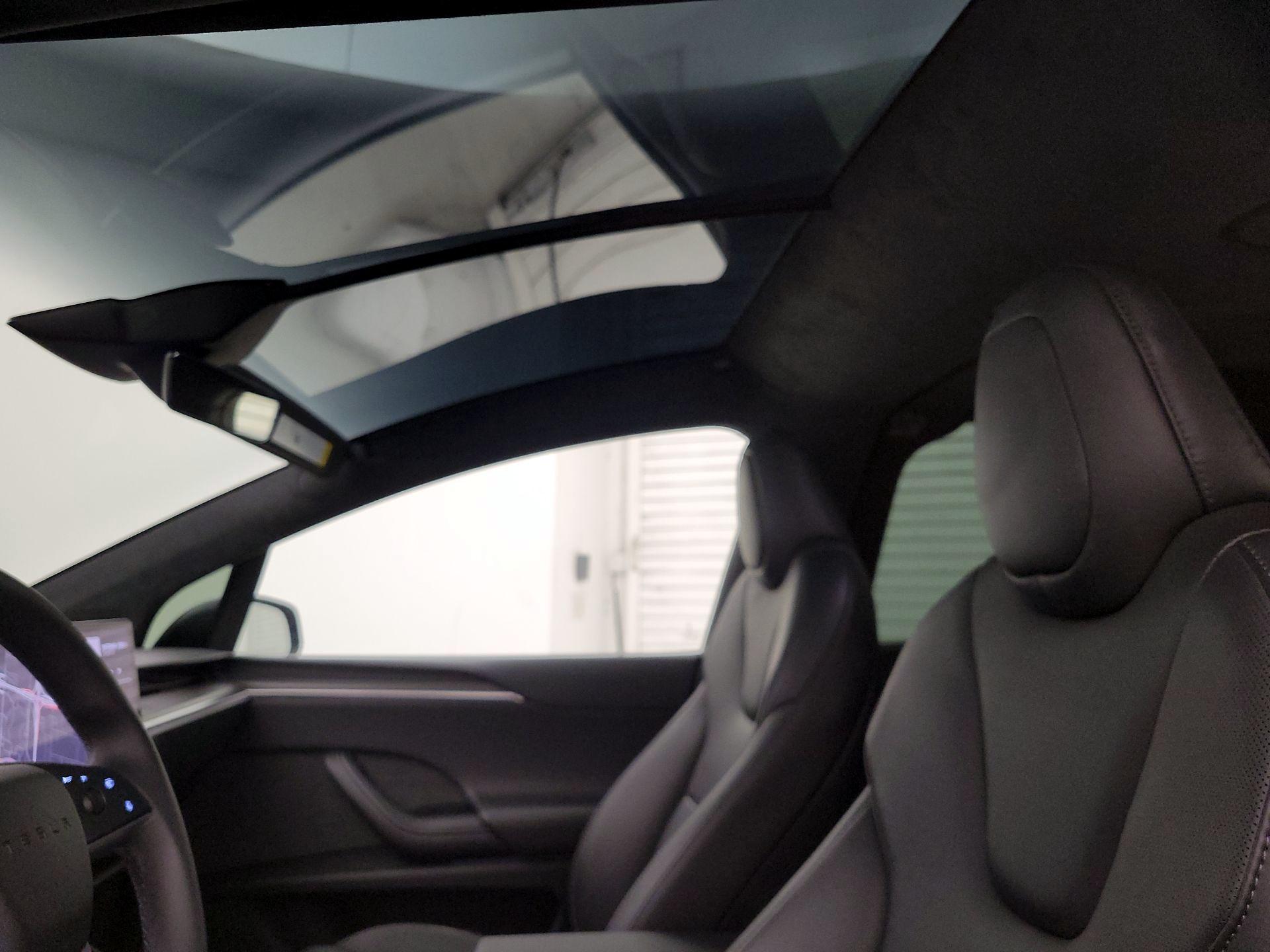 Thumbnail: 2023 Tesla Model X - 19