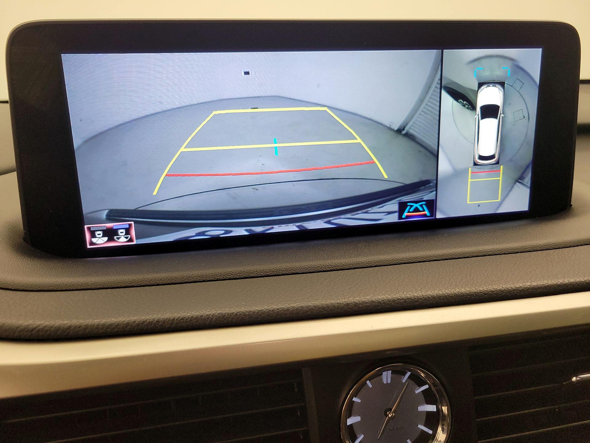 Thumbnail: 2021 Lexus RX - 14