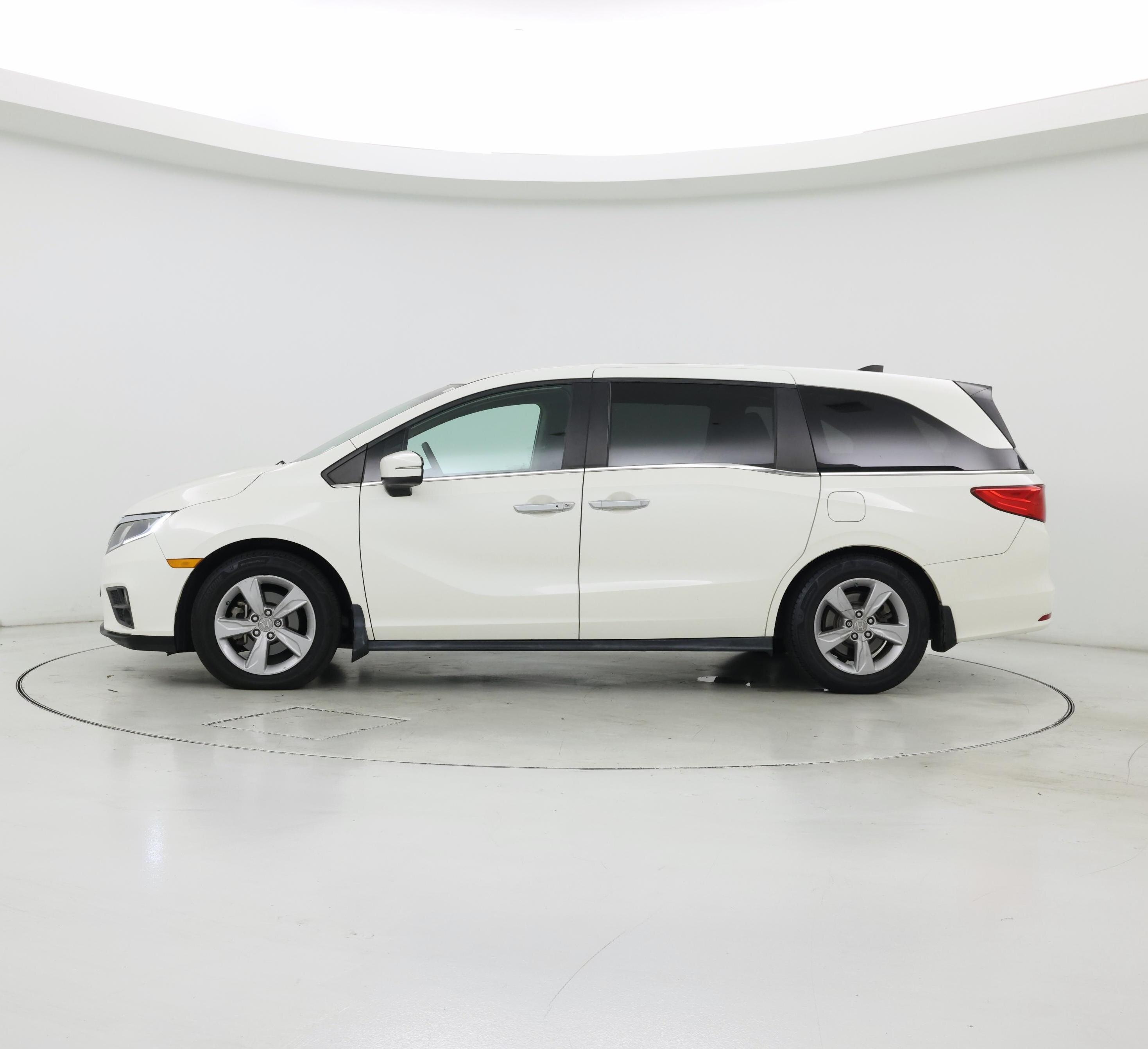 Thumbnail: 2019 Honda Odyssey - 3