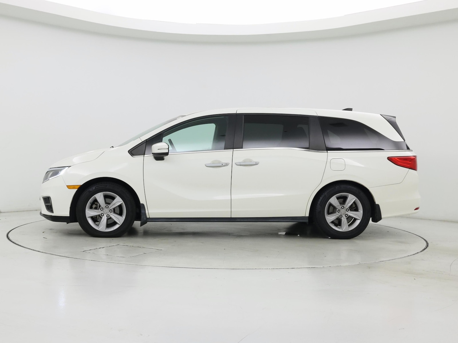 2019 Honda Odyssey EX - Photo 4