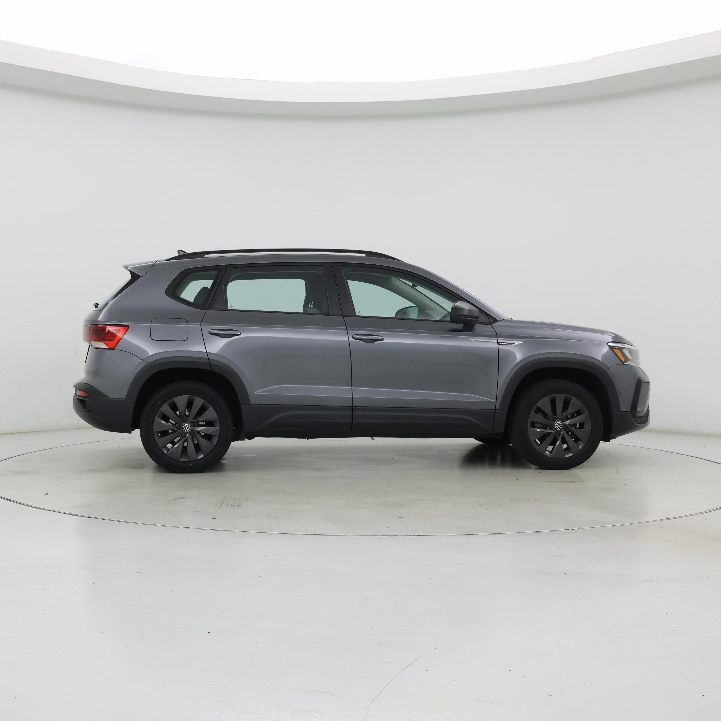 Thumbnail: 2023 Volkswagen Taos - 7