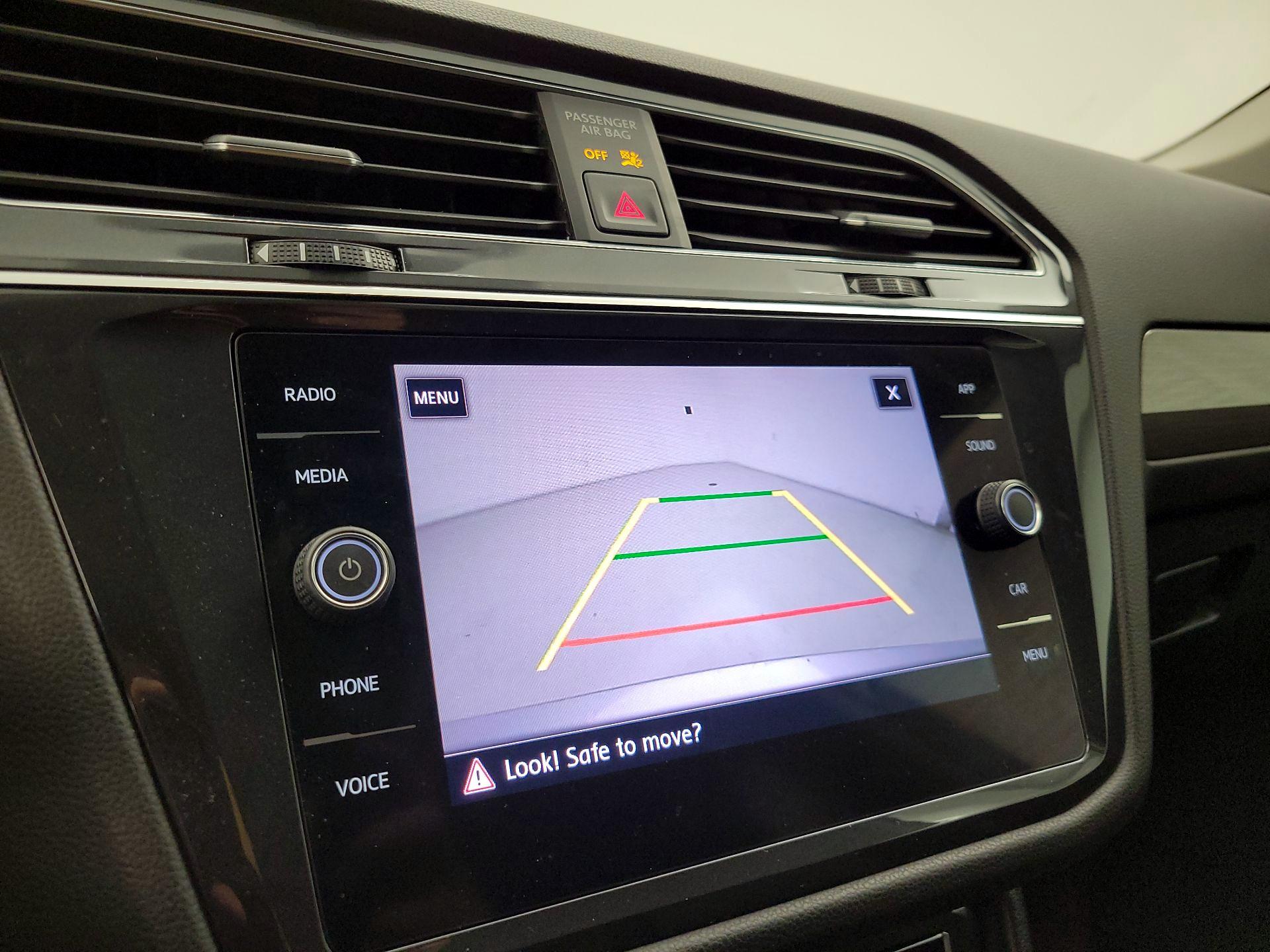 Thumbnail: 2020 Volkswagen Tiguan - 13