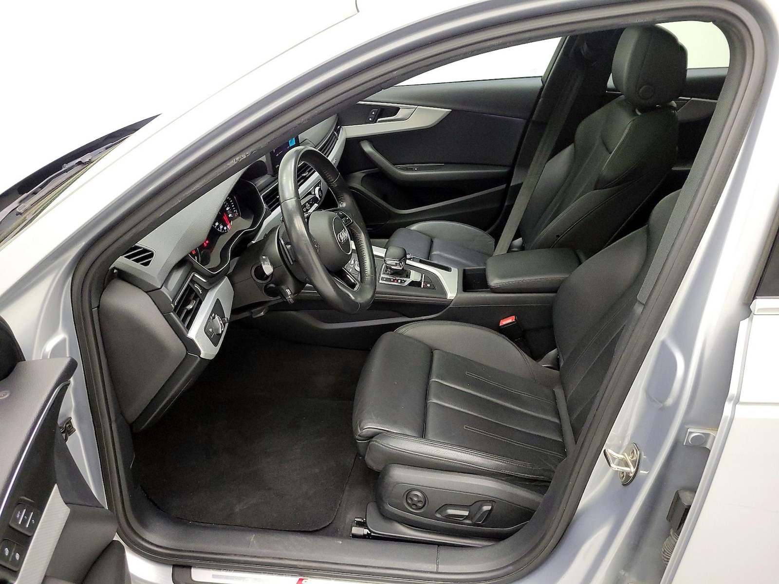 2019 Audi A4 Premium - Photo 10