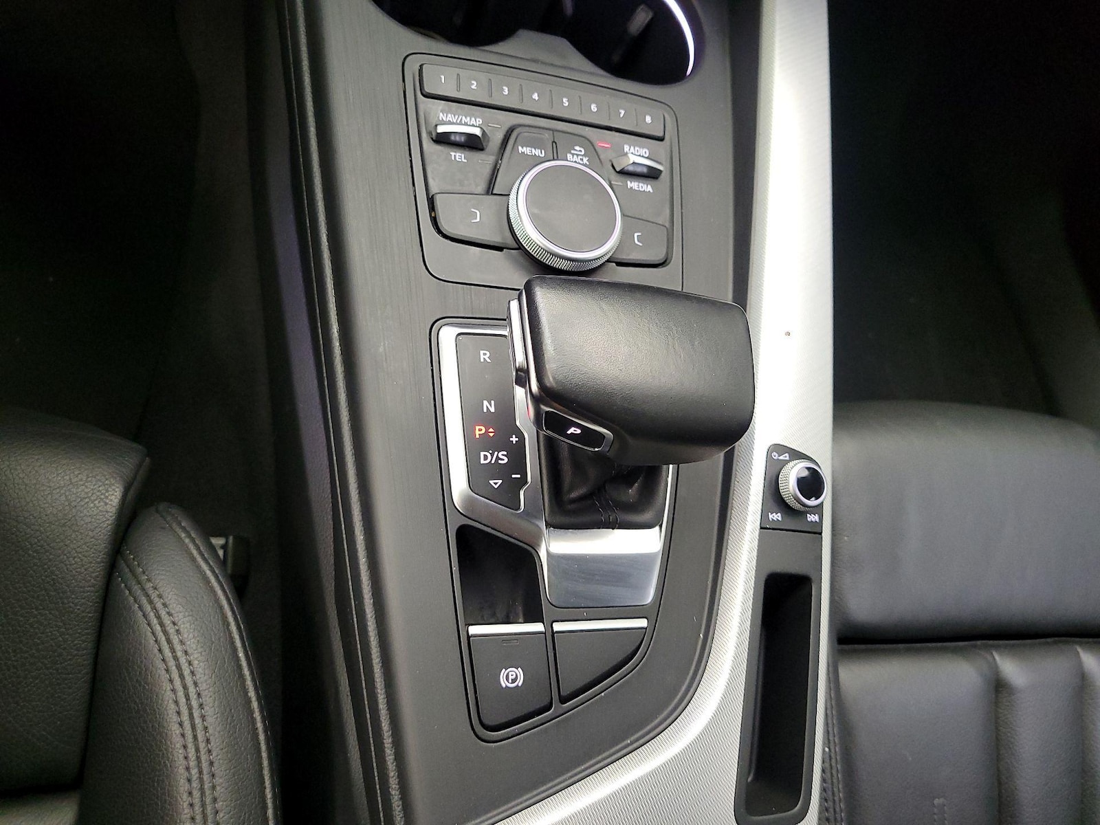 2019 Audi A4 Premium - Photo 16
