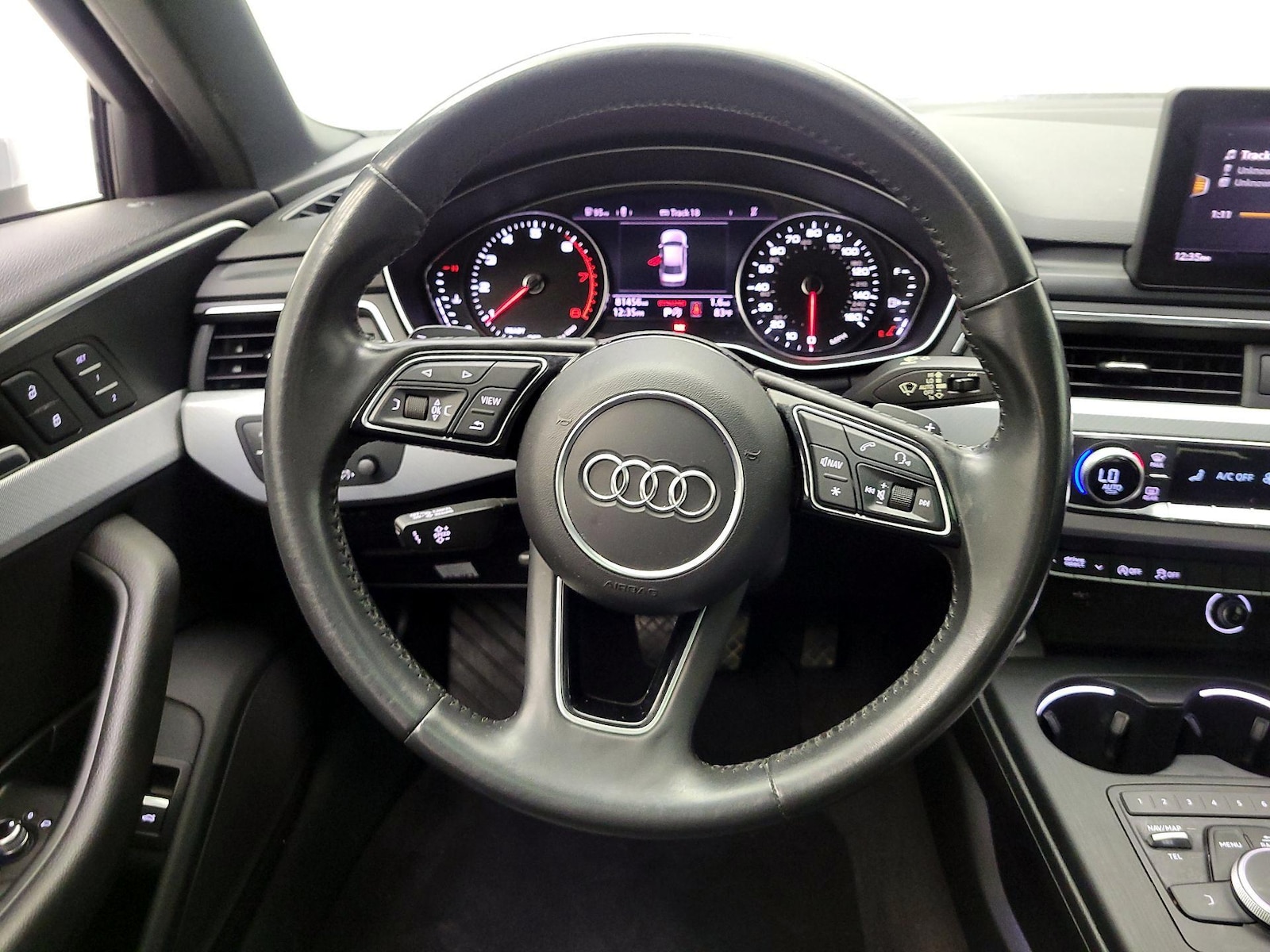2019 Audi A4 Premium - Photo 9