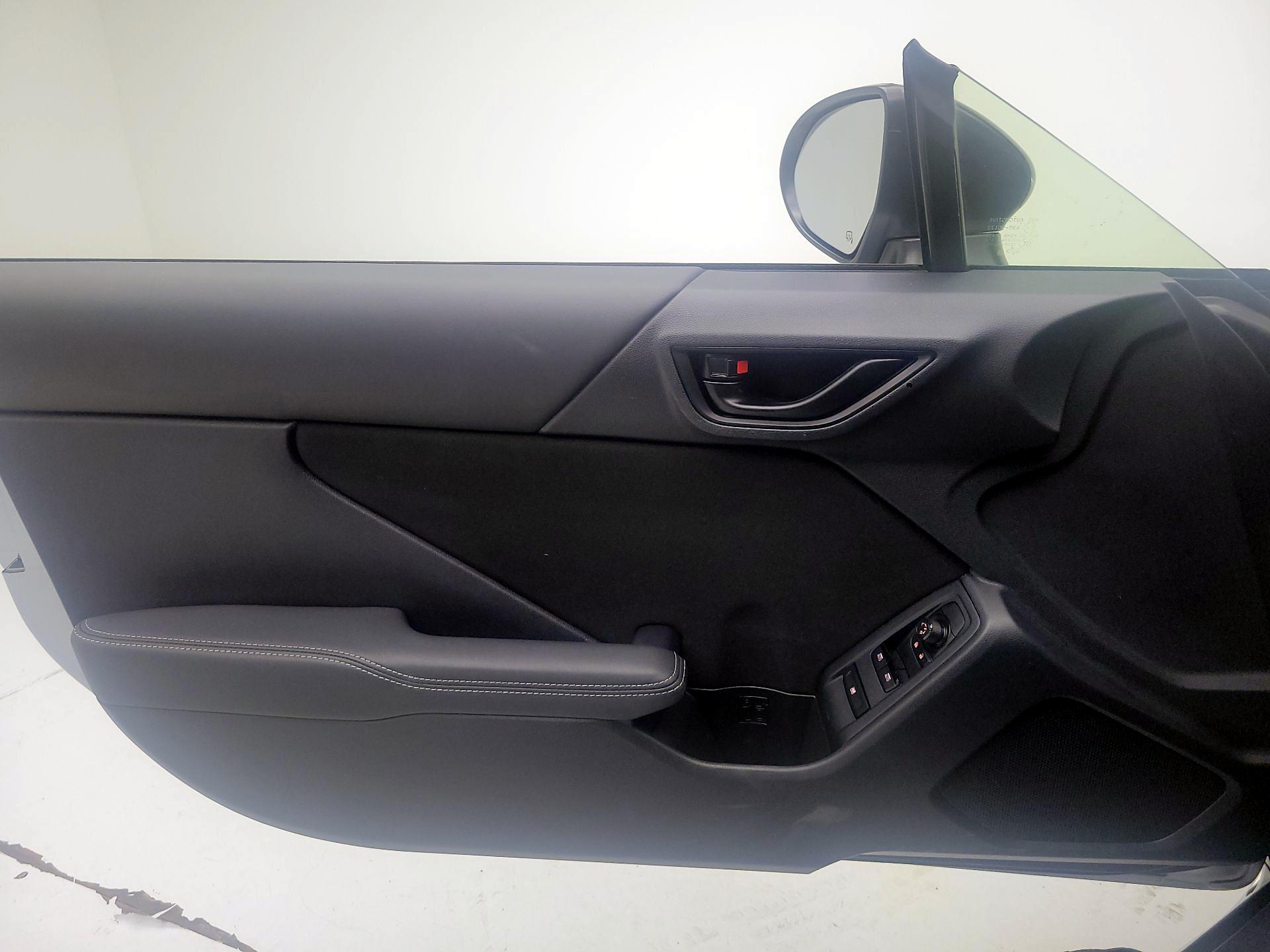 Thumbnail: 2023 Toyota GR86 - 10