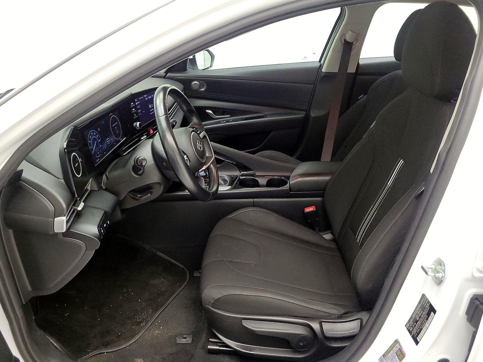 2021 Hyundai Elantra SEL - Photo 12