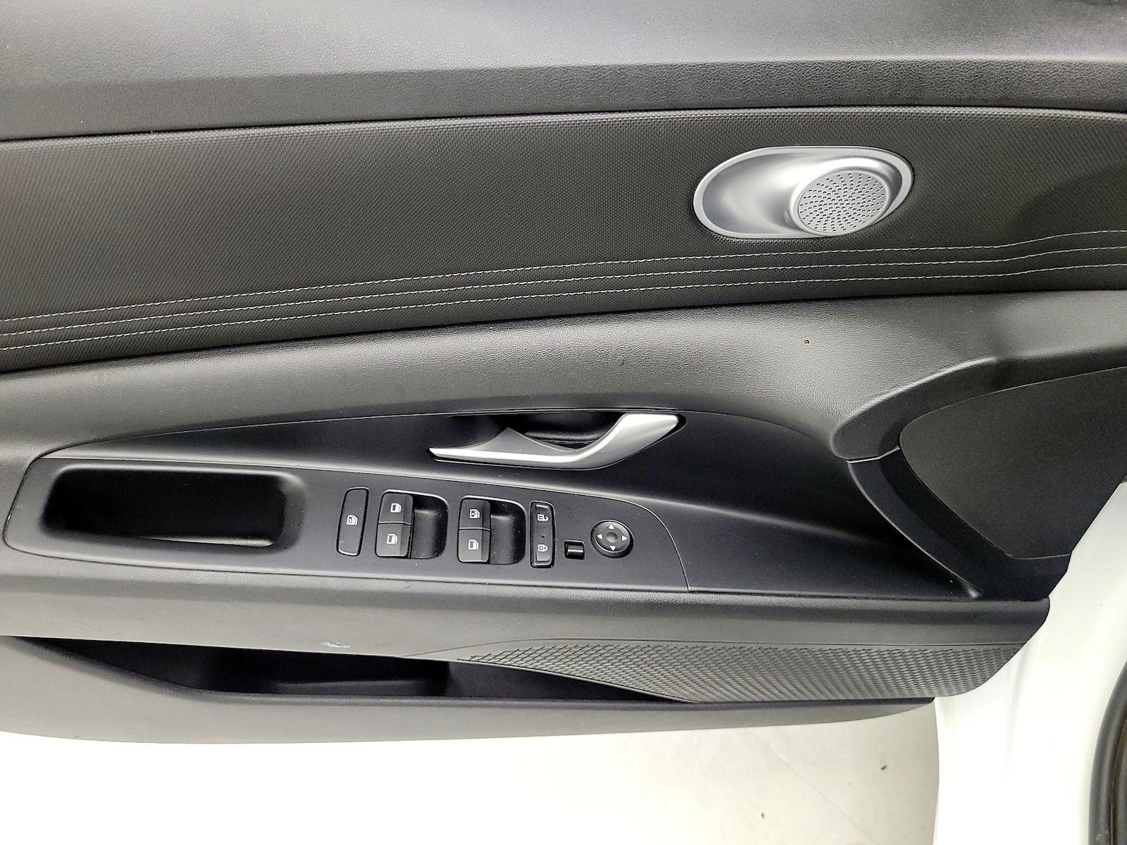 2021 Hyundai Elantra SEL - Photo 13