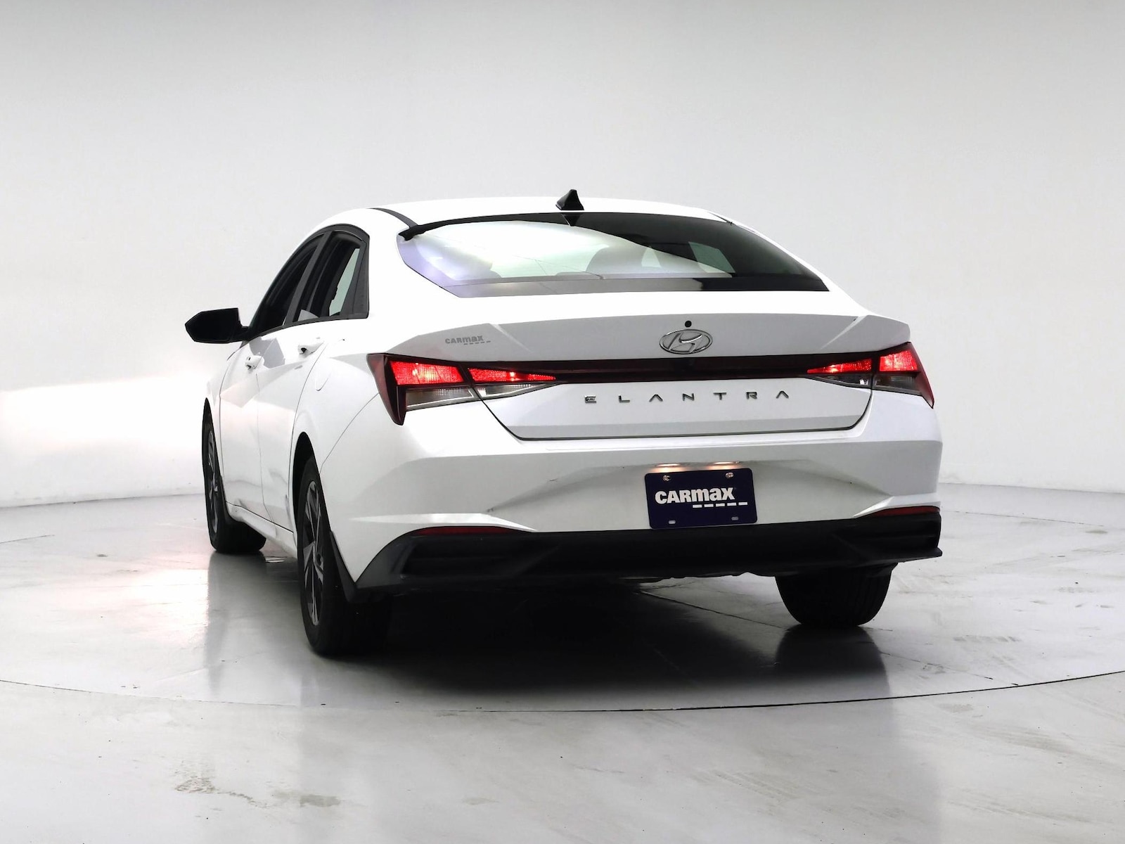 2021 Hyundai Elantra SEL - Photo 7