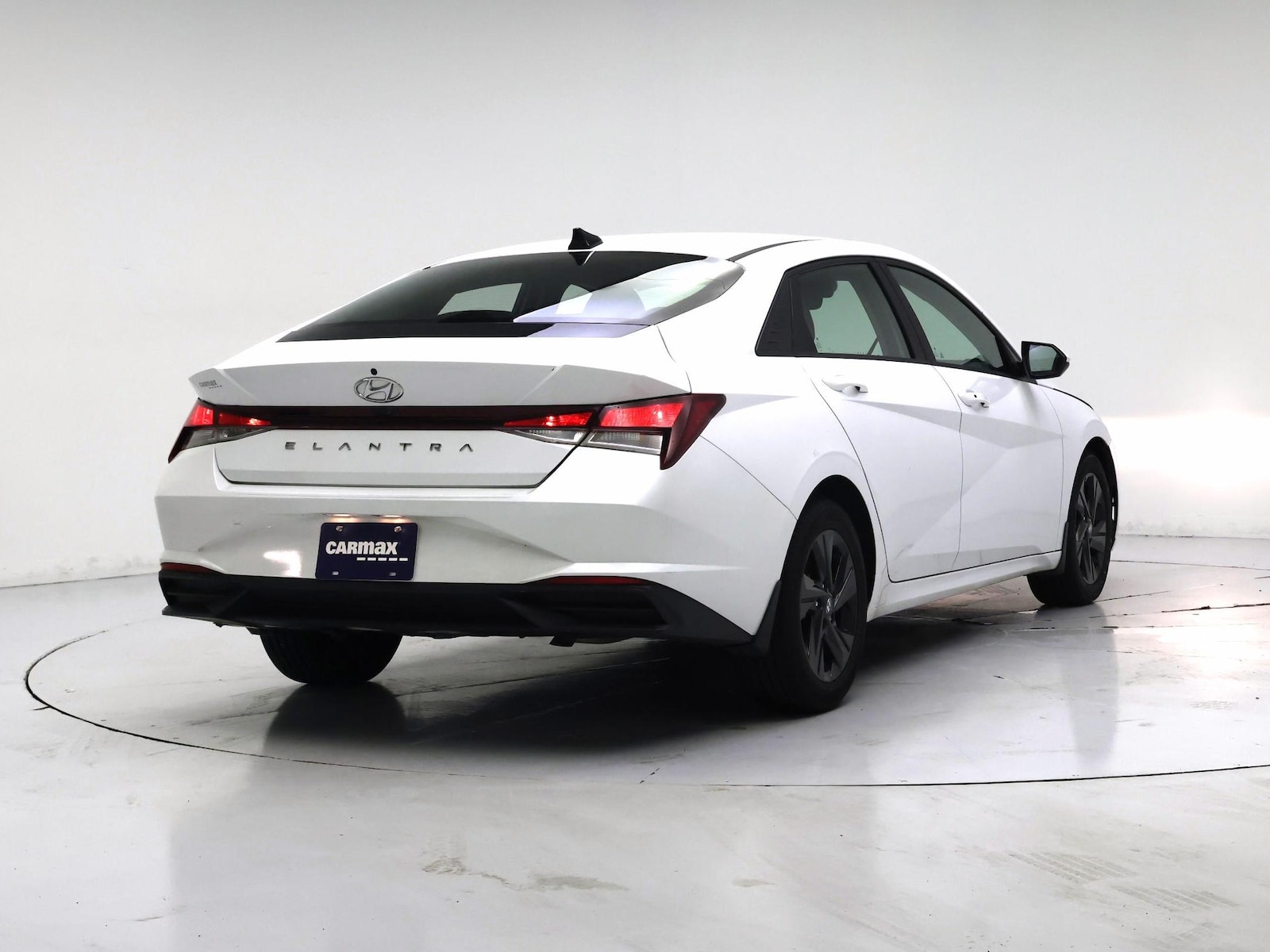 2021 Hyundai Elantra SEL - Photo 9