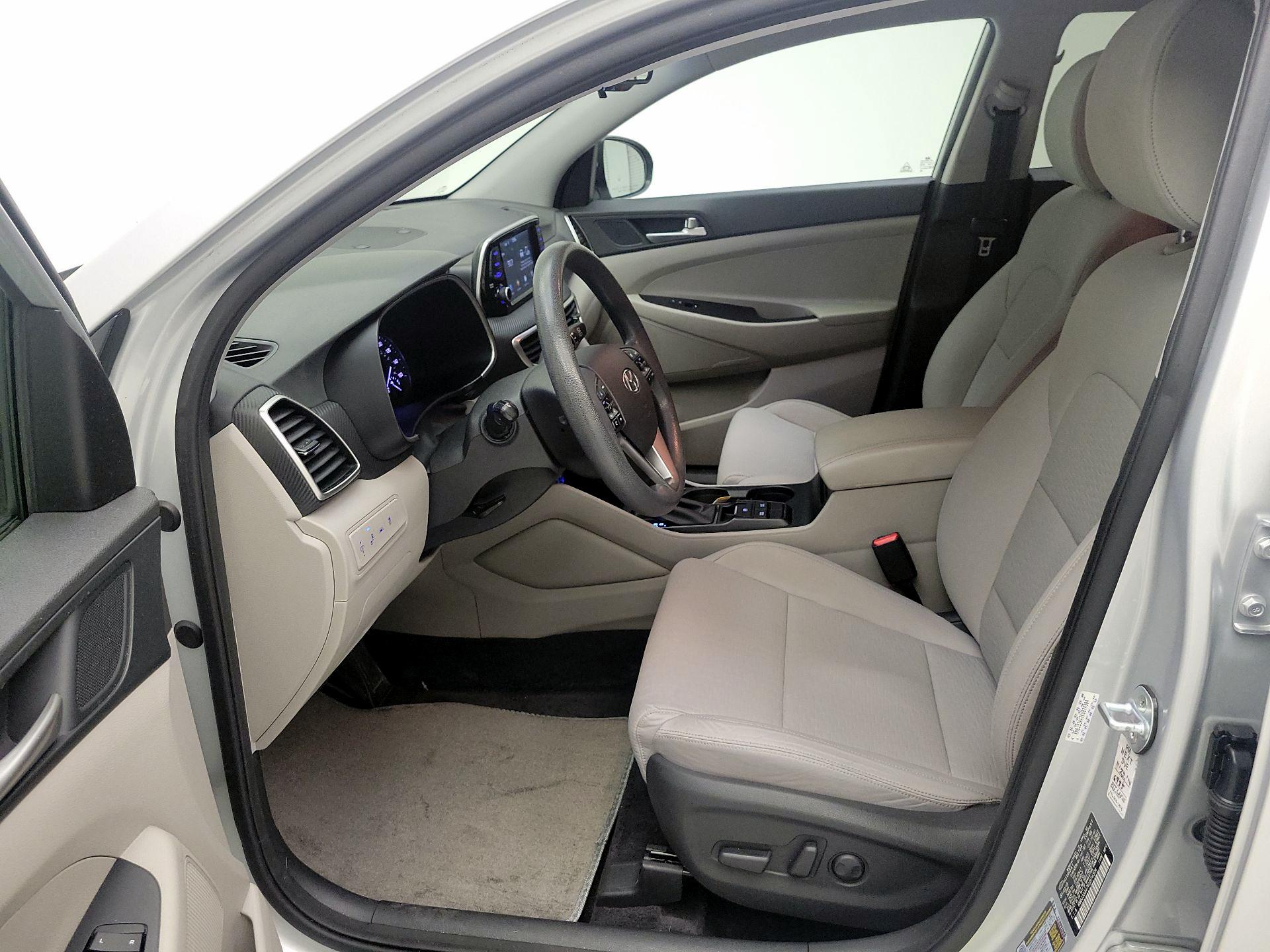 Thumbnail: 2019 Hyundai Tucson - 9