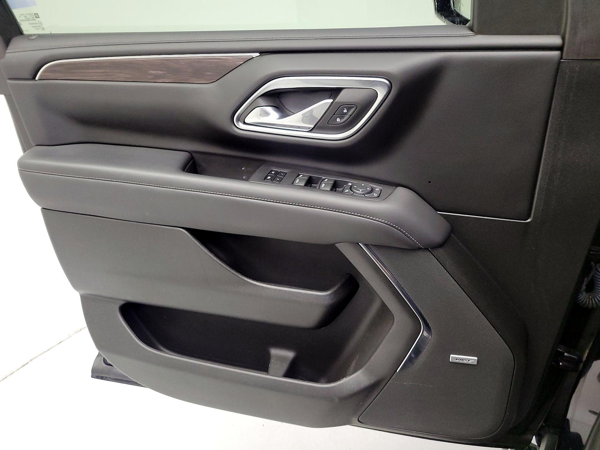 Thumbnail: 2023 Chevrolet Tahoe - 12