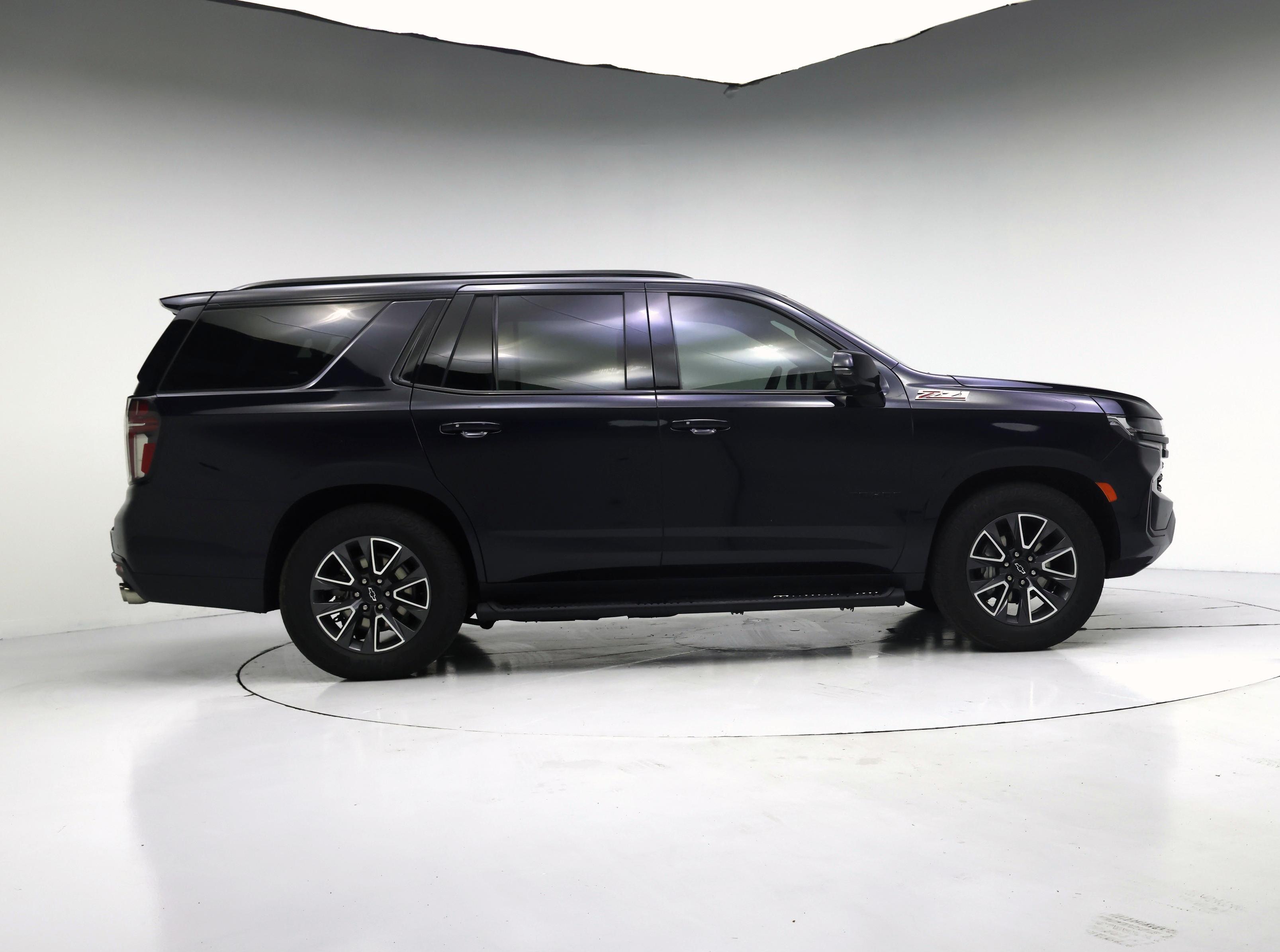 Thumbnail: 2023 Chevrolet Tahoe - 7