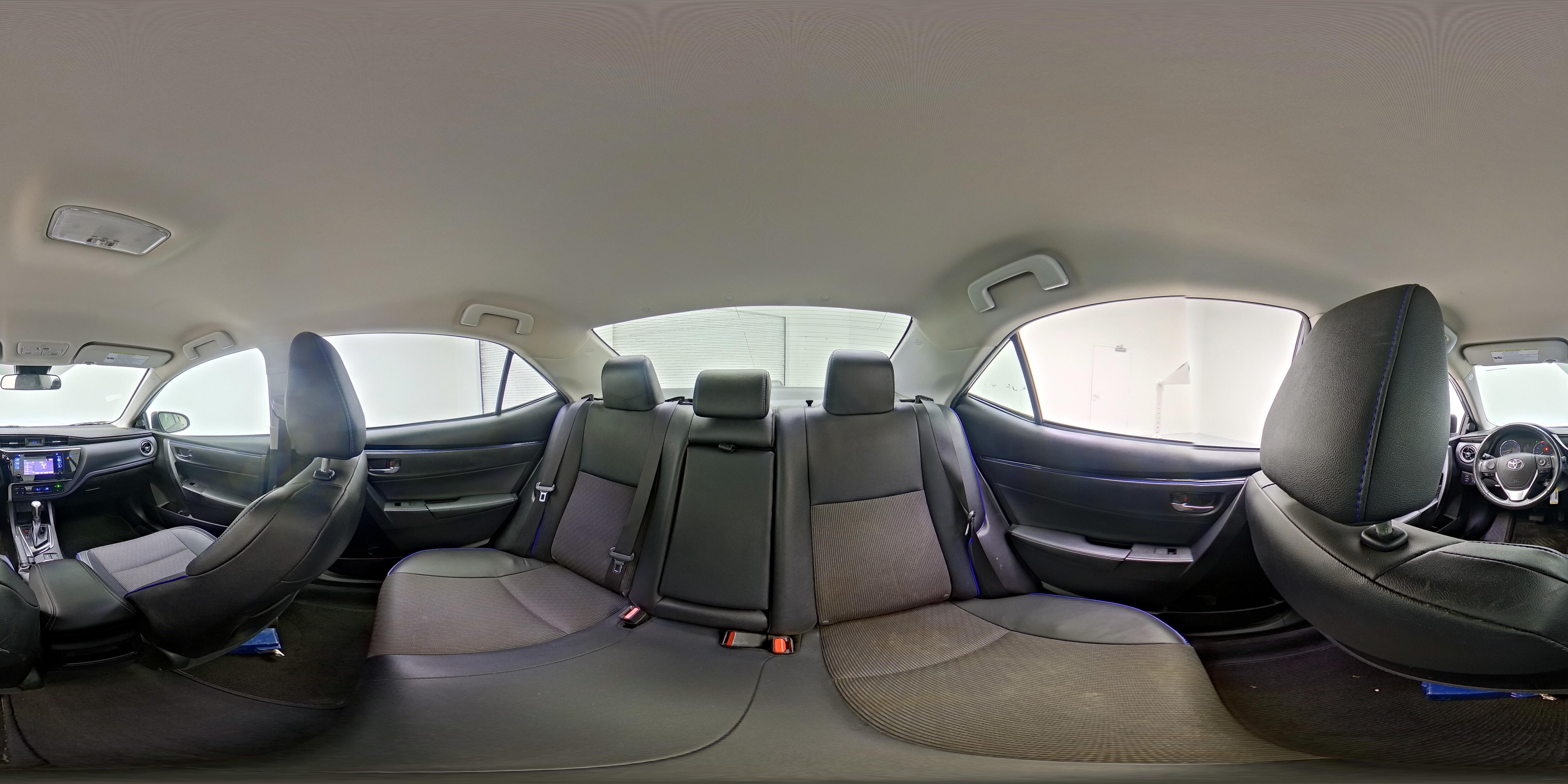 2018 Toyota Corolla SE - Photo 23