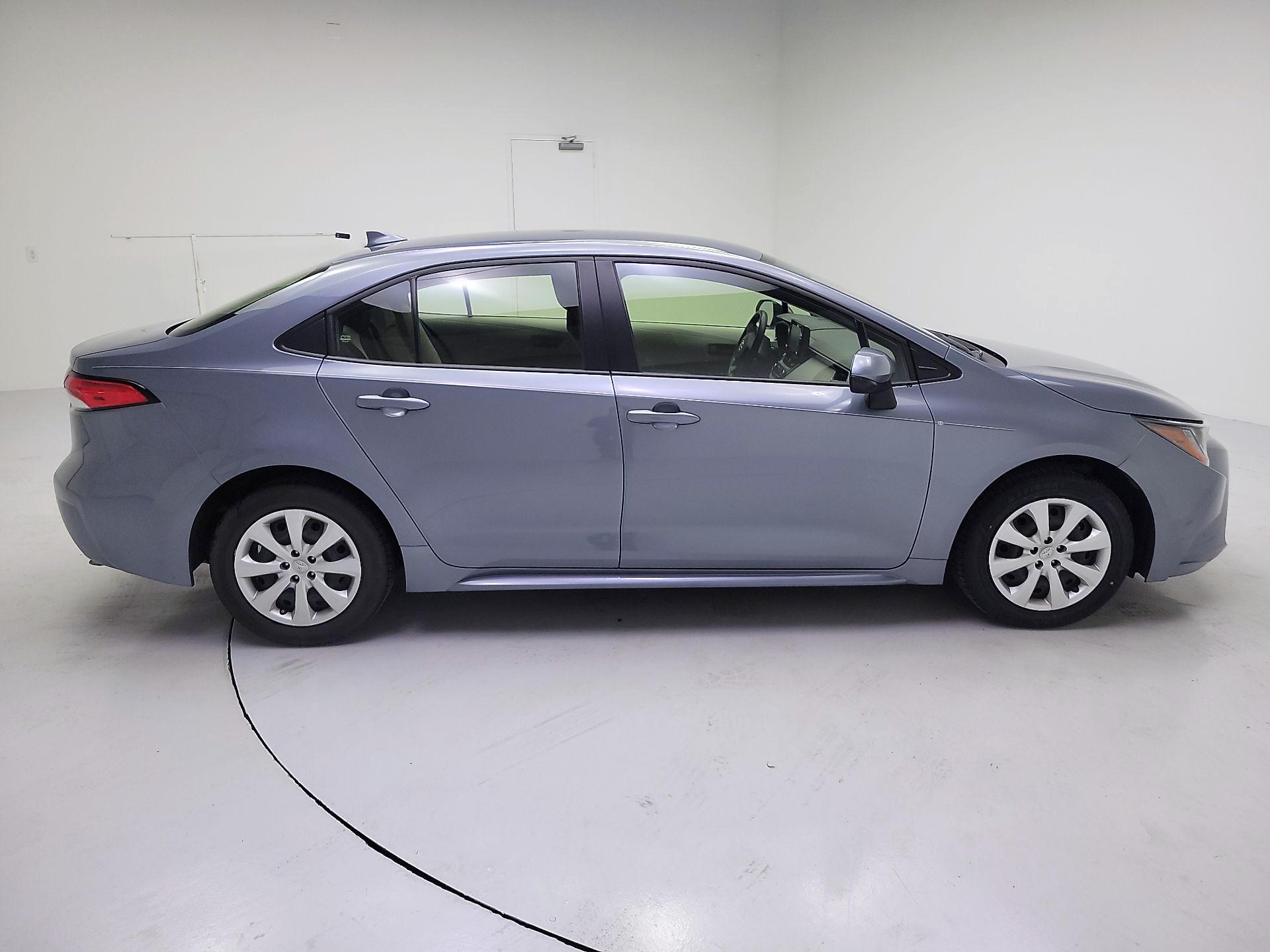 Thumbnail: 2022 Toyota Corolla - 4