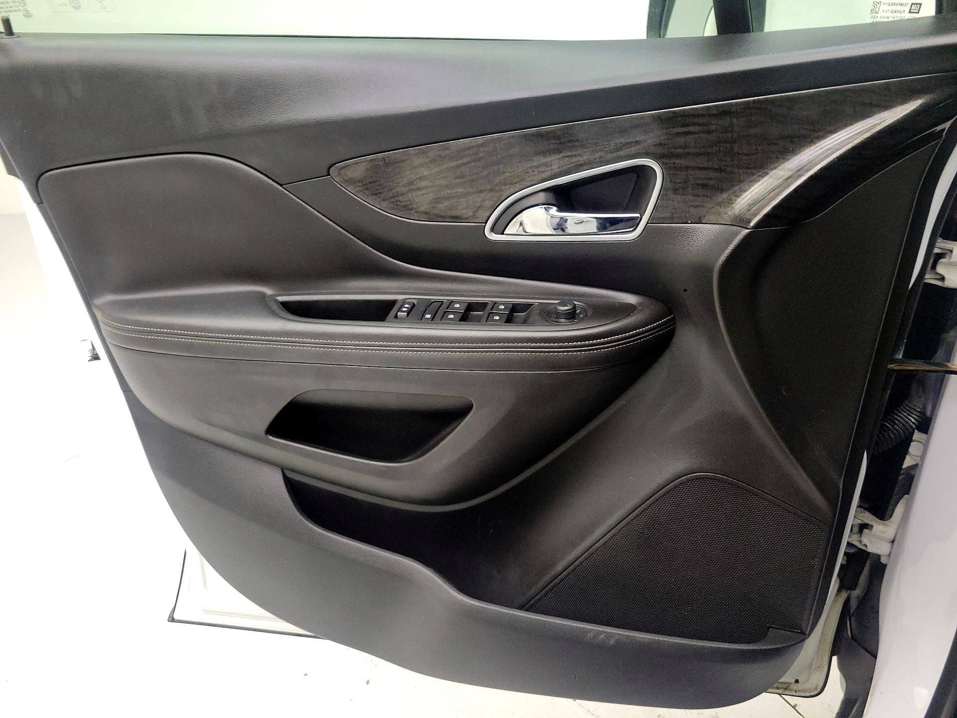 Thumbnail: 2016 Buick Encore - 10