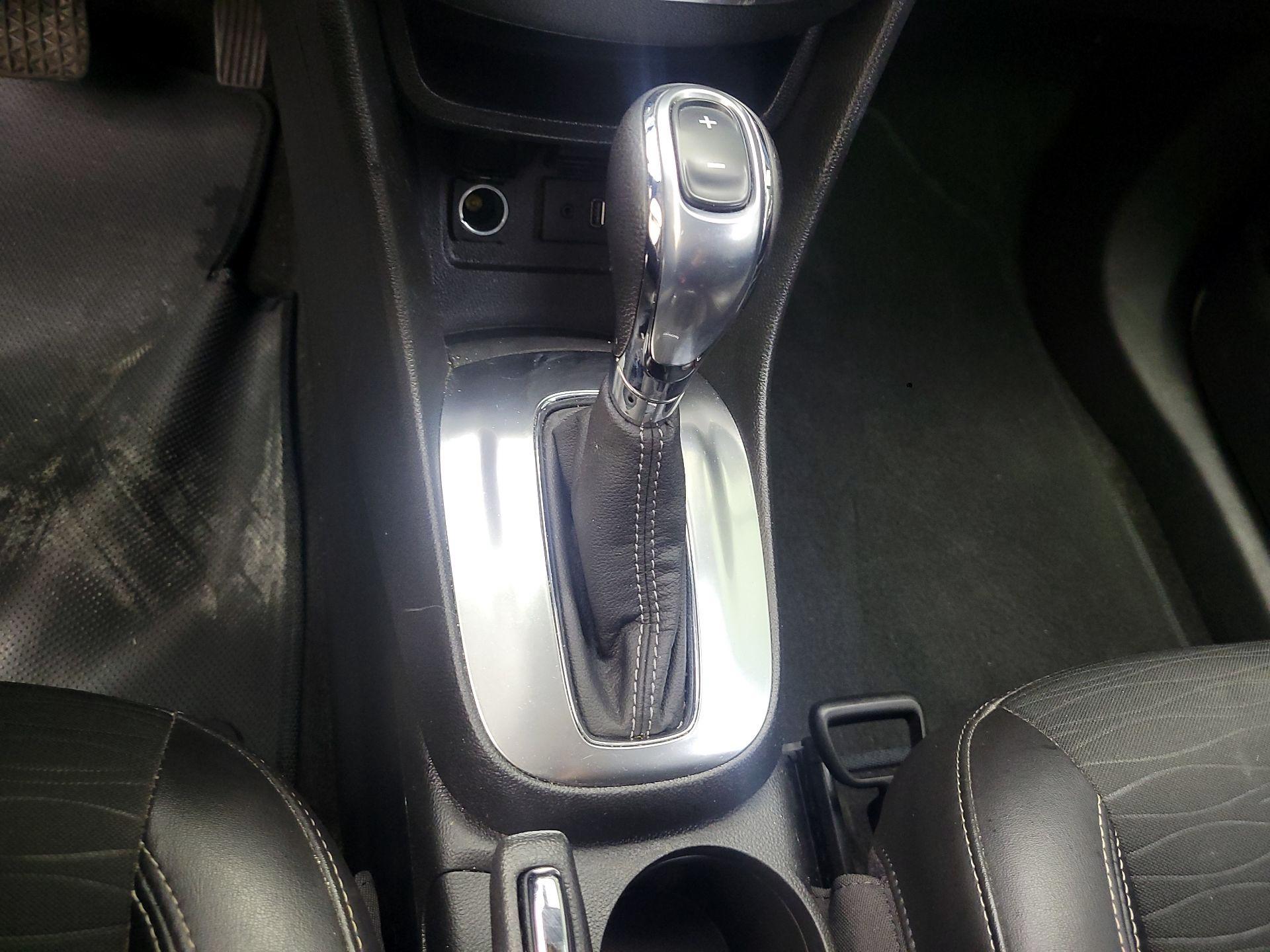 Thumbnail: 2016 Buick Encore - 15