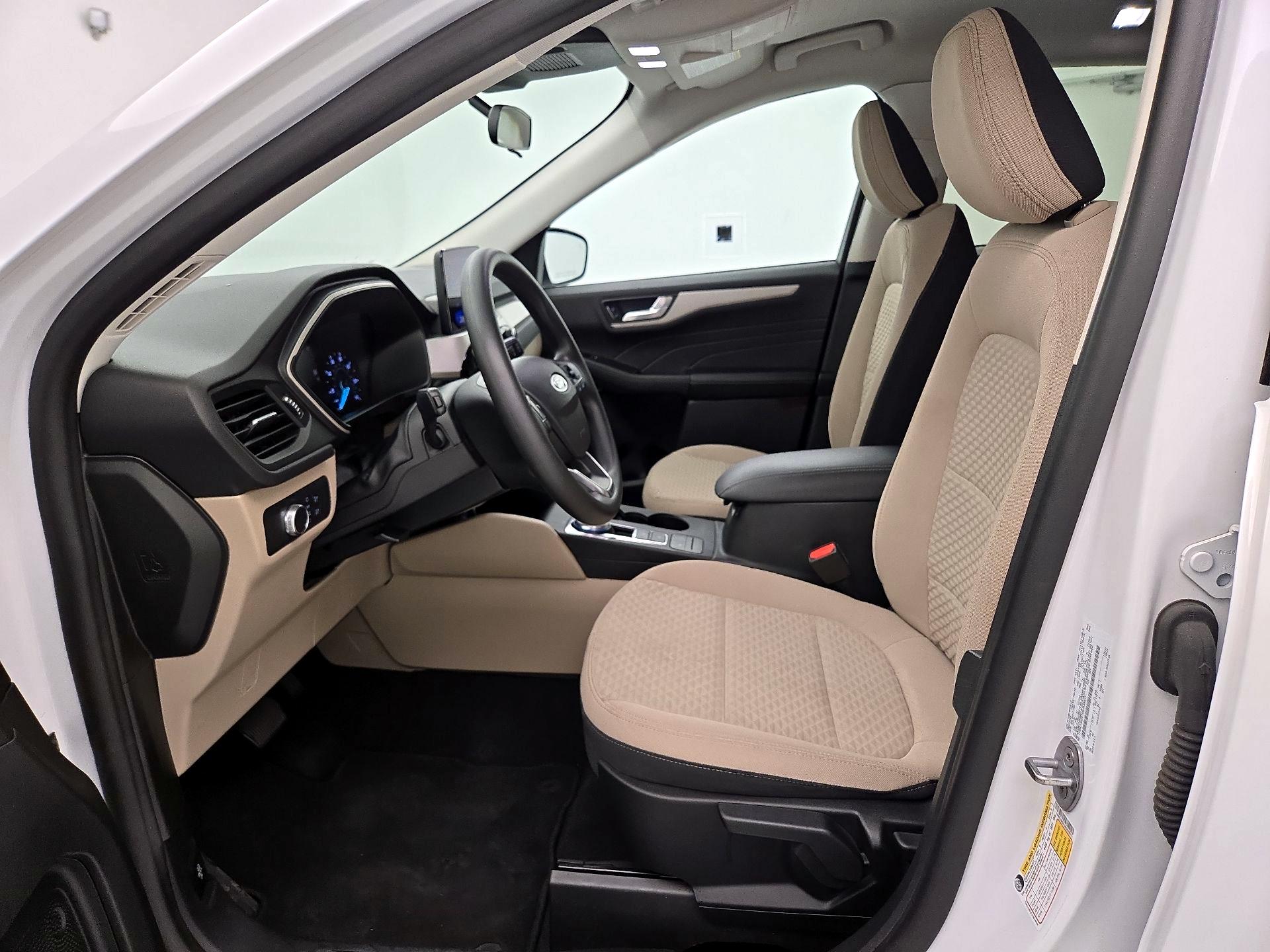Thumbnail: 2021 Ford Escape - 11