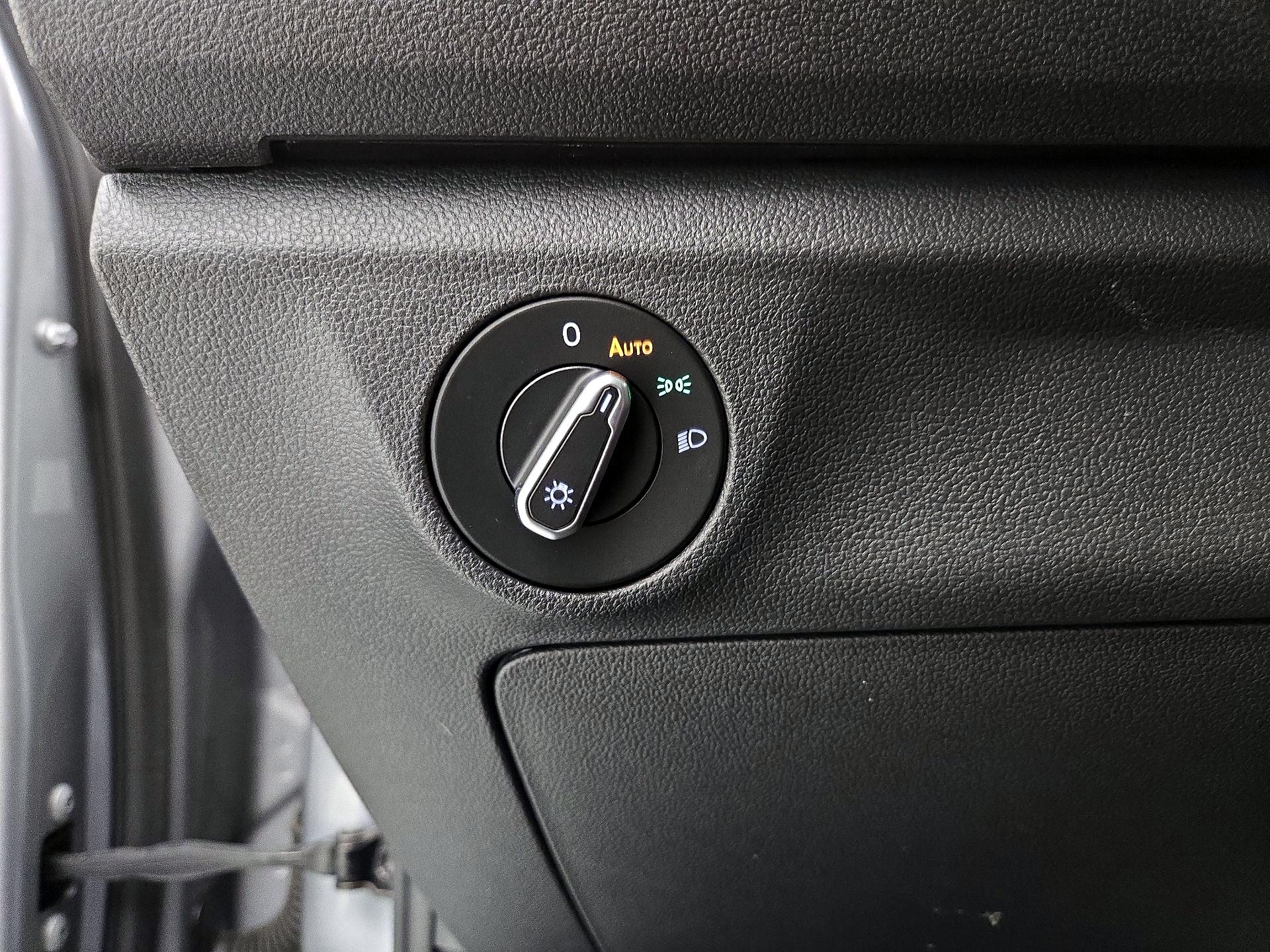 Thumbnail: 2023 Volkswagen Jetta - 13