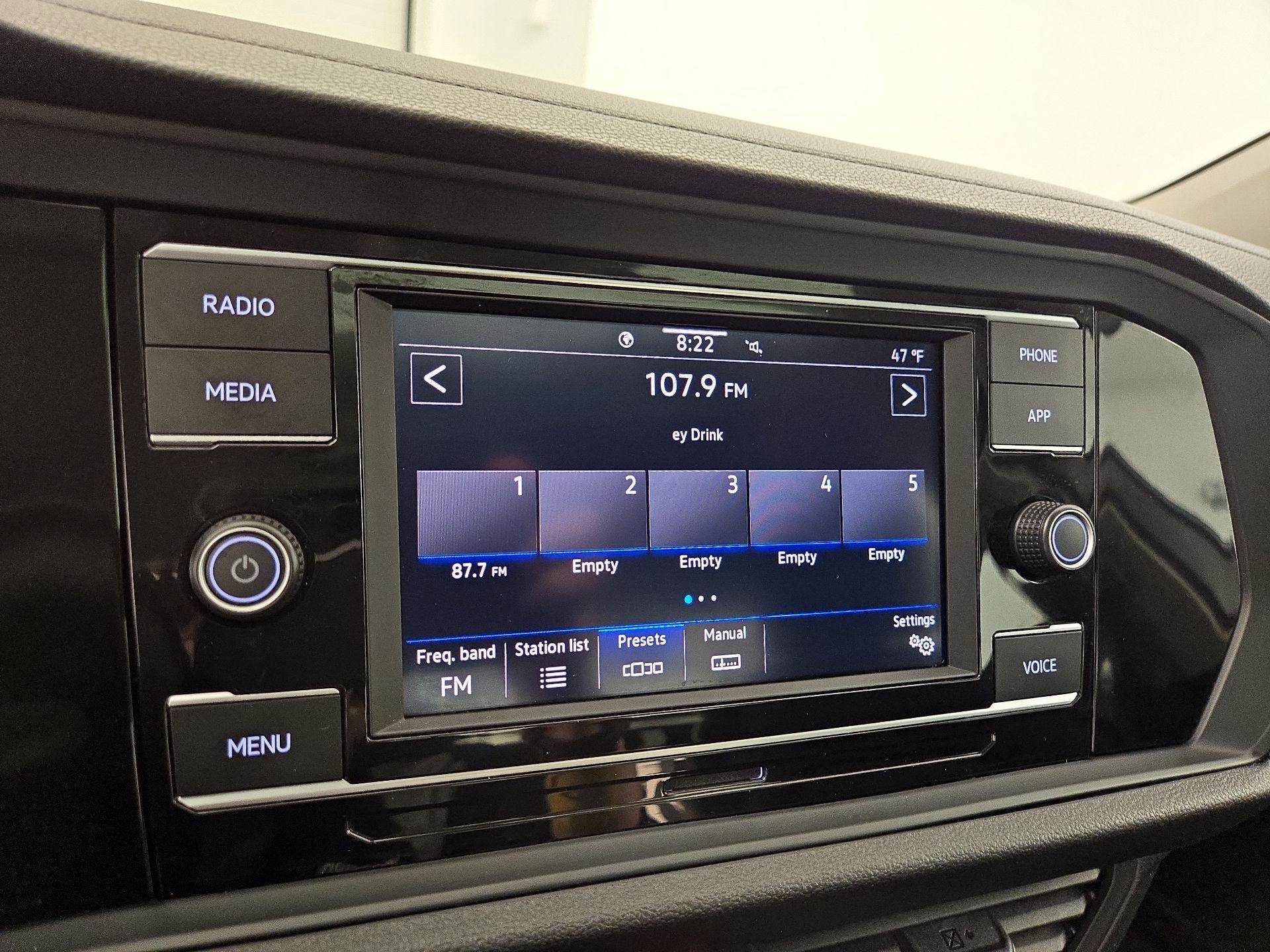 Thumbnail: 2023 Volkswagen Jetta - 15